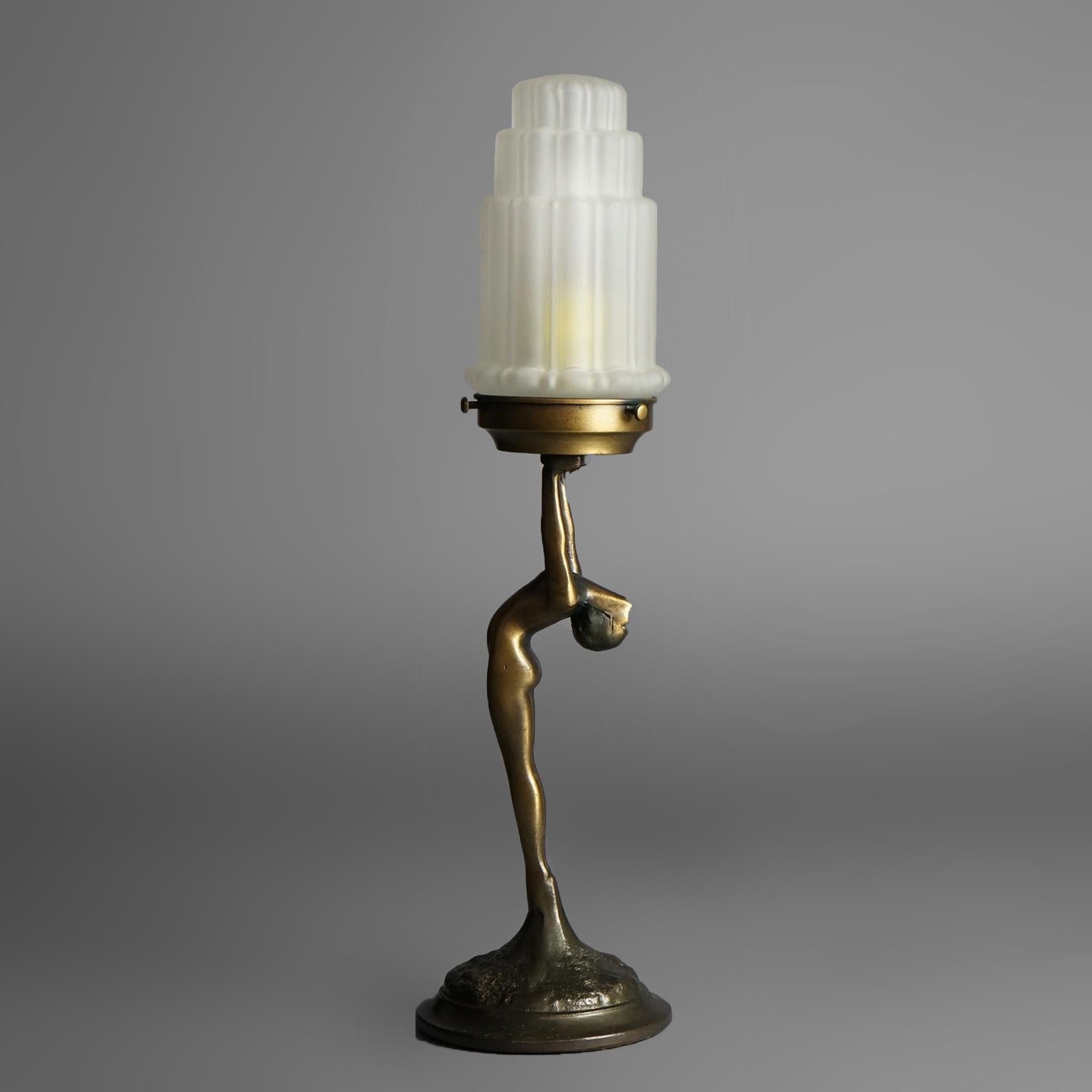 Américain Lampe de boudoir nue de l'école Frankart Art déco 20e siècle en vente