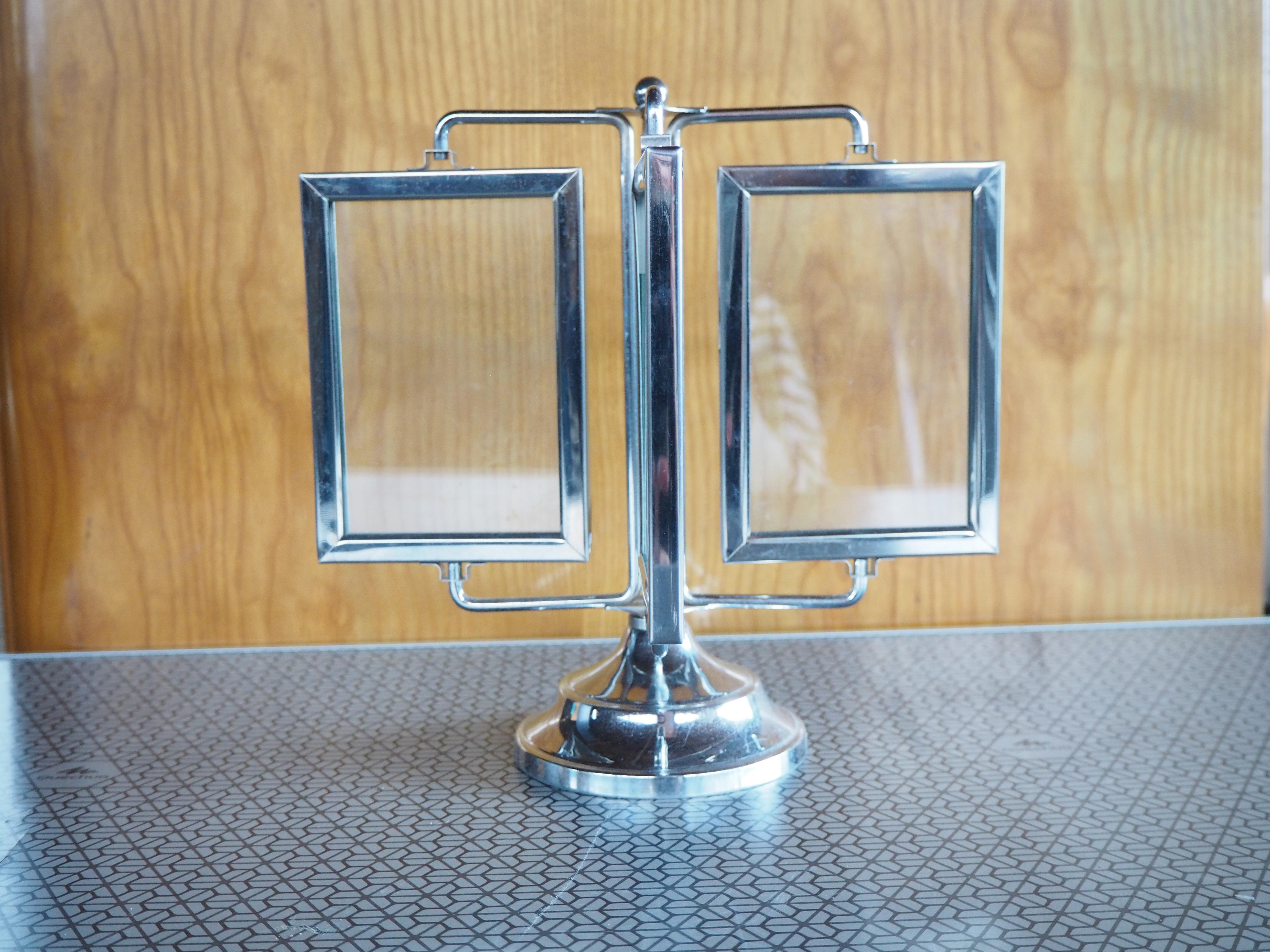 Cadre photo Art déco sur pied en chrome, années 1930 en vente 1