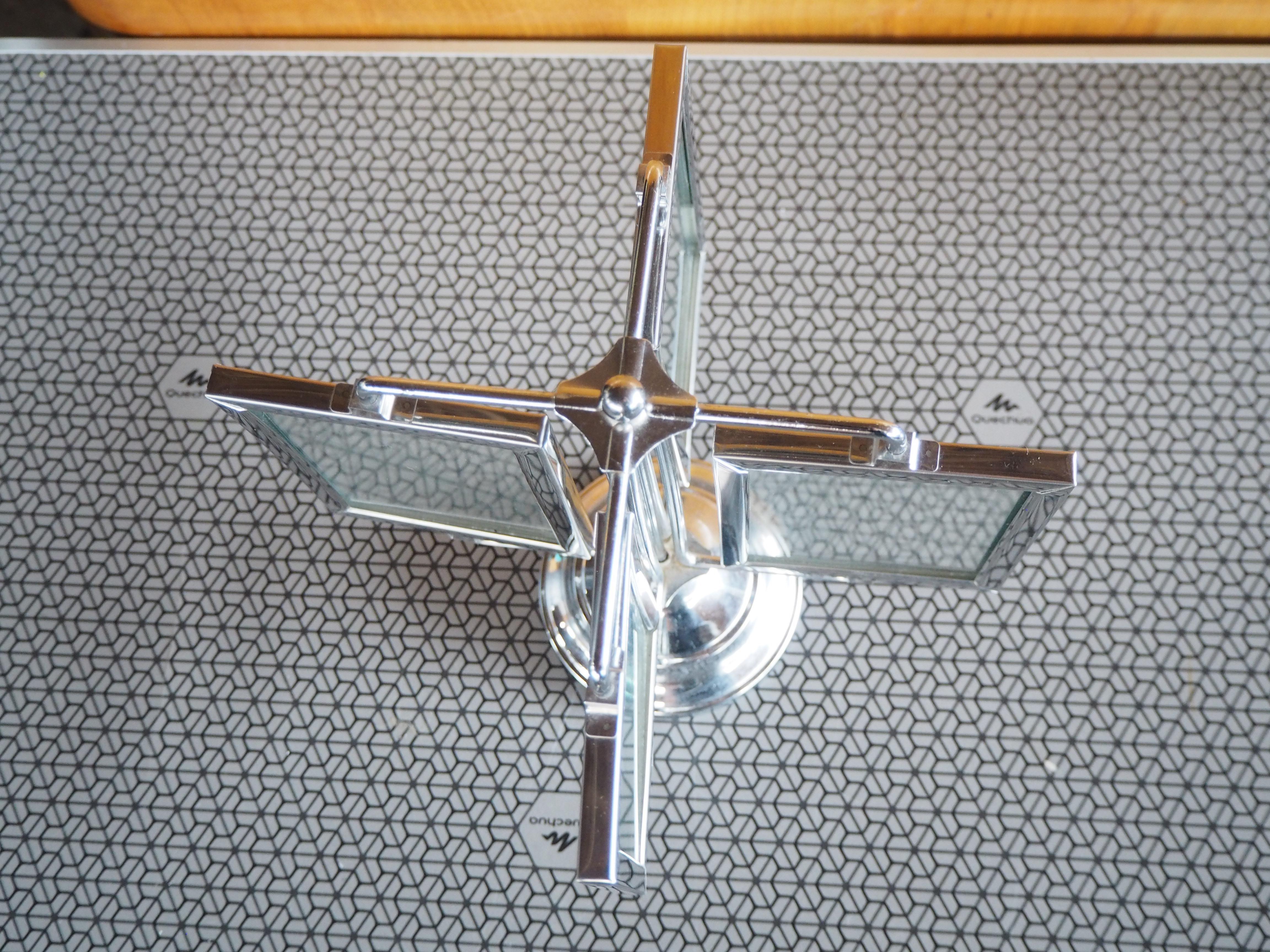 Cadre photo Art déco sur pied en chrome, années 1930 en vente 3