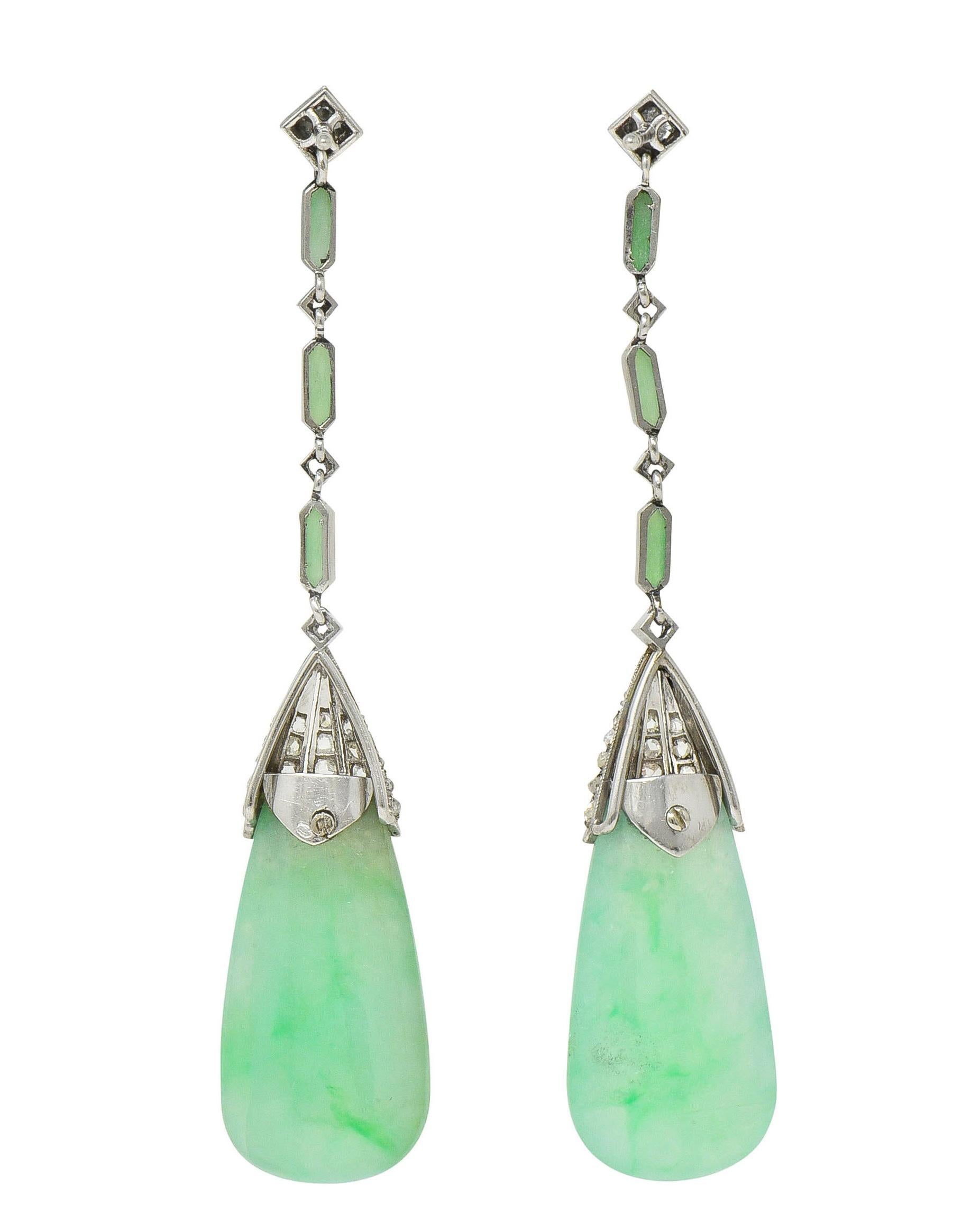 Art Deco French 1.55 CTW Diamond Carved Jade Platinum Vintage Drop Earrings In Excellent Condition For Sale In Philadelphia, PA