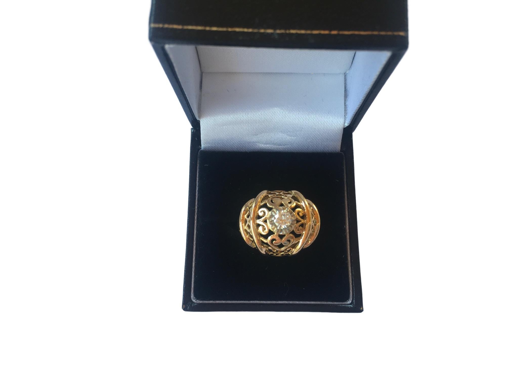 French Cut Art Deco French 18 Carat Gold Dome Ring Set with a Single Diamond For Sale