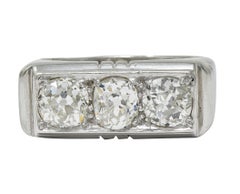Anello francese Art Deco con diamante Old Mine da 2,05 CTW e tre pietre in platino Vintage