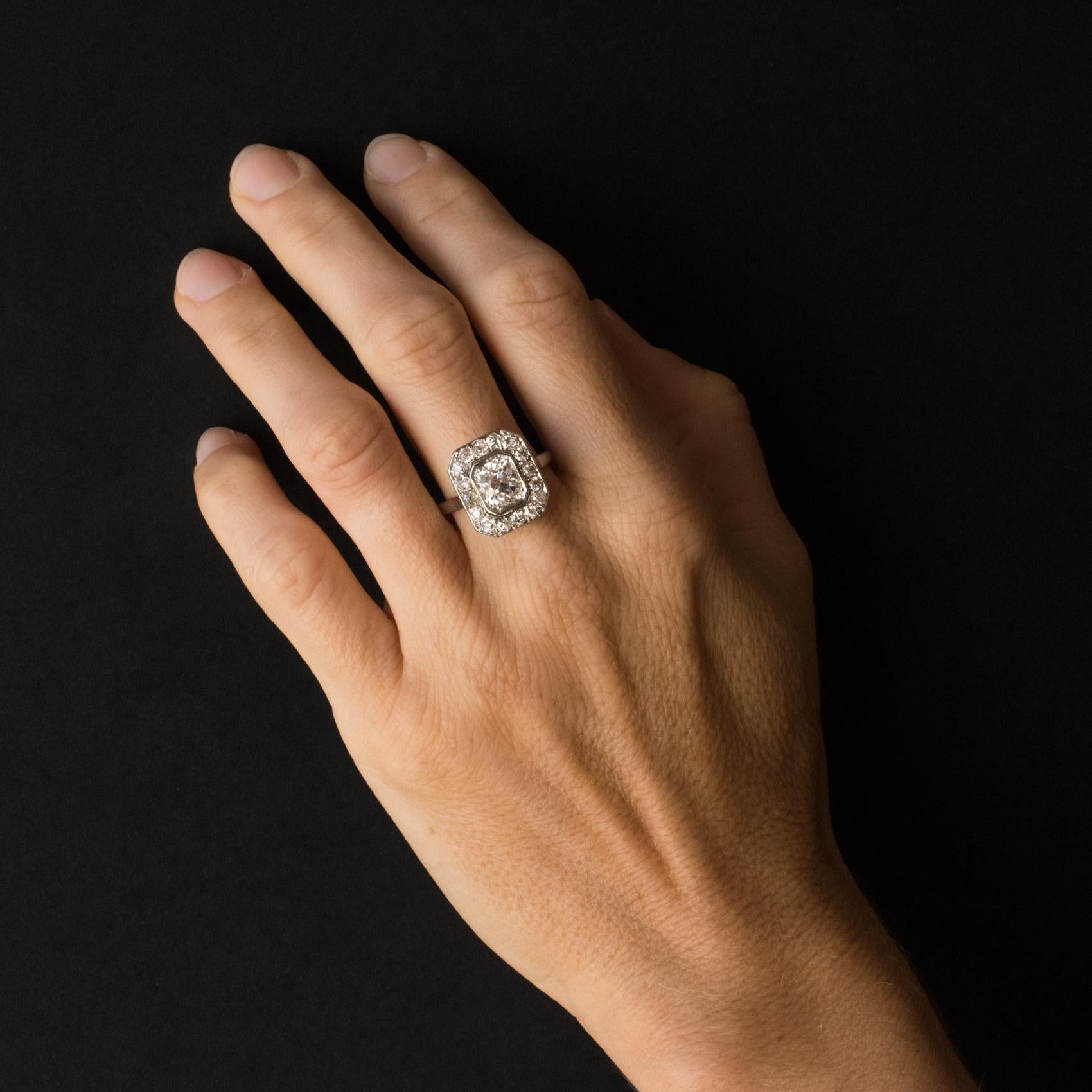 French Art Deco 2.60 Carat Diamond Platinum Ring For Sale 1