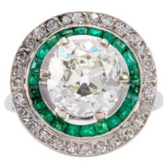 Art Deco French 2.82 Carat Old Mine Cut Diamond and Emerald Platinum Target Ring