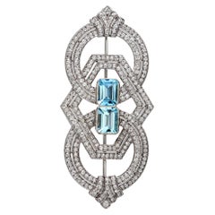 Art Deco French 3.60 carat aquamarine 4.60 carat diamond platinum brooch