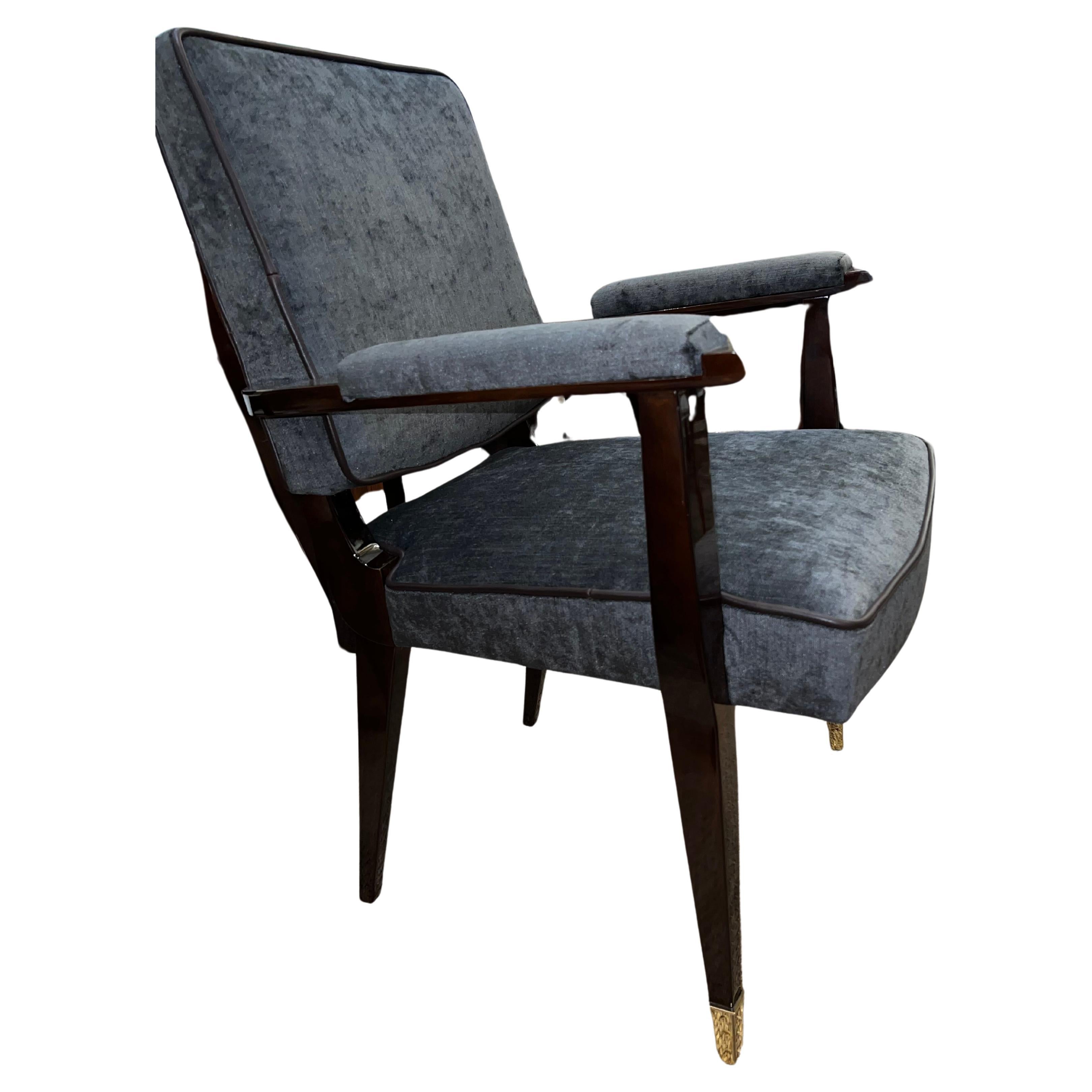 Französischer Art Deco Sessel in Nussbaum im Angebot