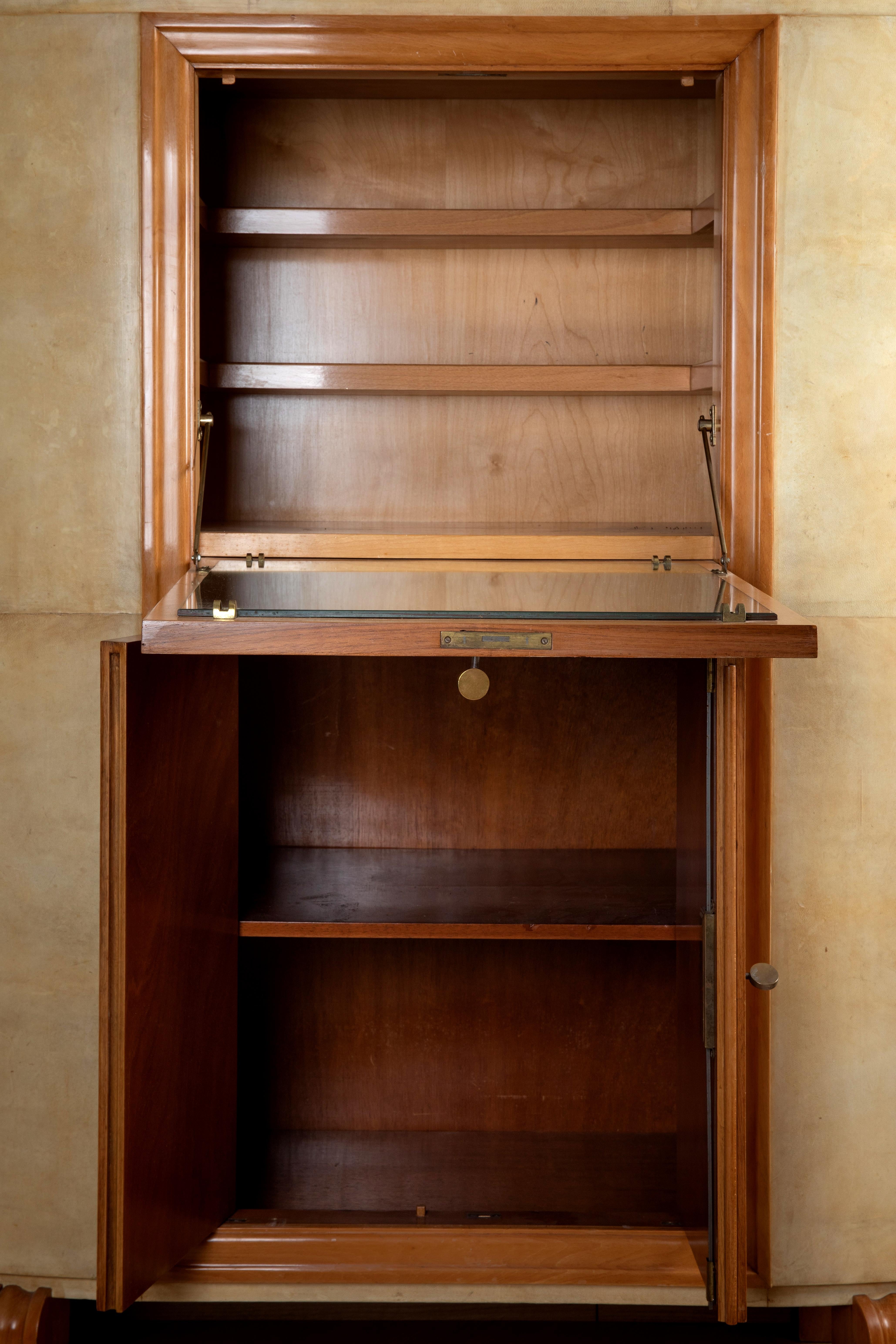 Art Deco French Bar Cabinet In Good Condition In Palermo, IT