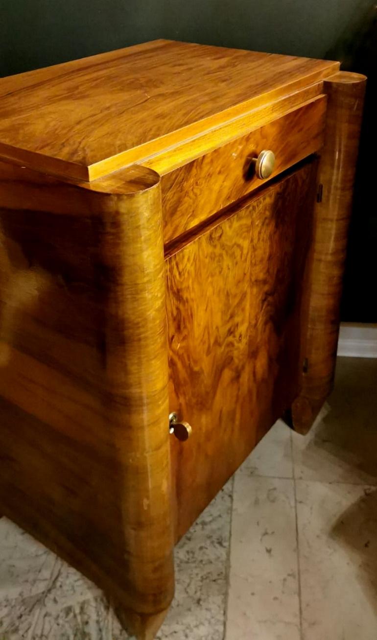 Art Deco French Bedside Table in European Blond Walnut, 1930 In Good Condition In Prato, Tuscany