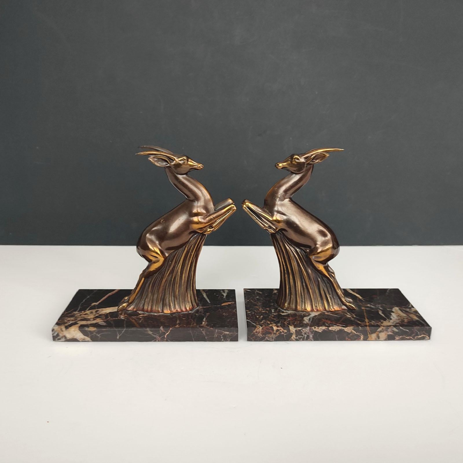 Art Deco French Bookends Springbok Antelopes on Marble Bases, circa 1930 In Good Condition In Bochum, NRW