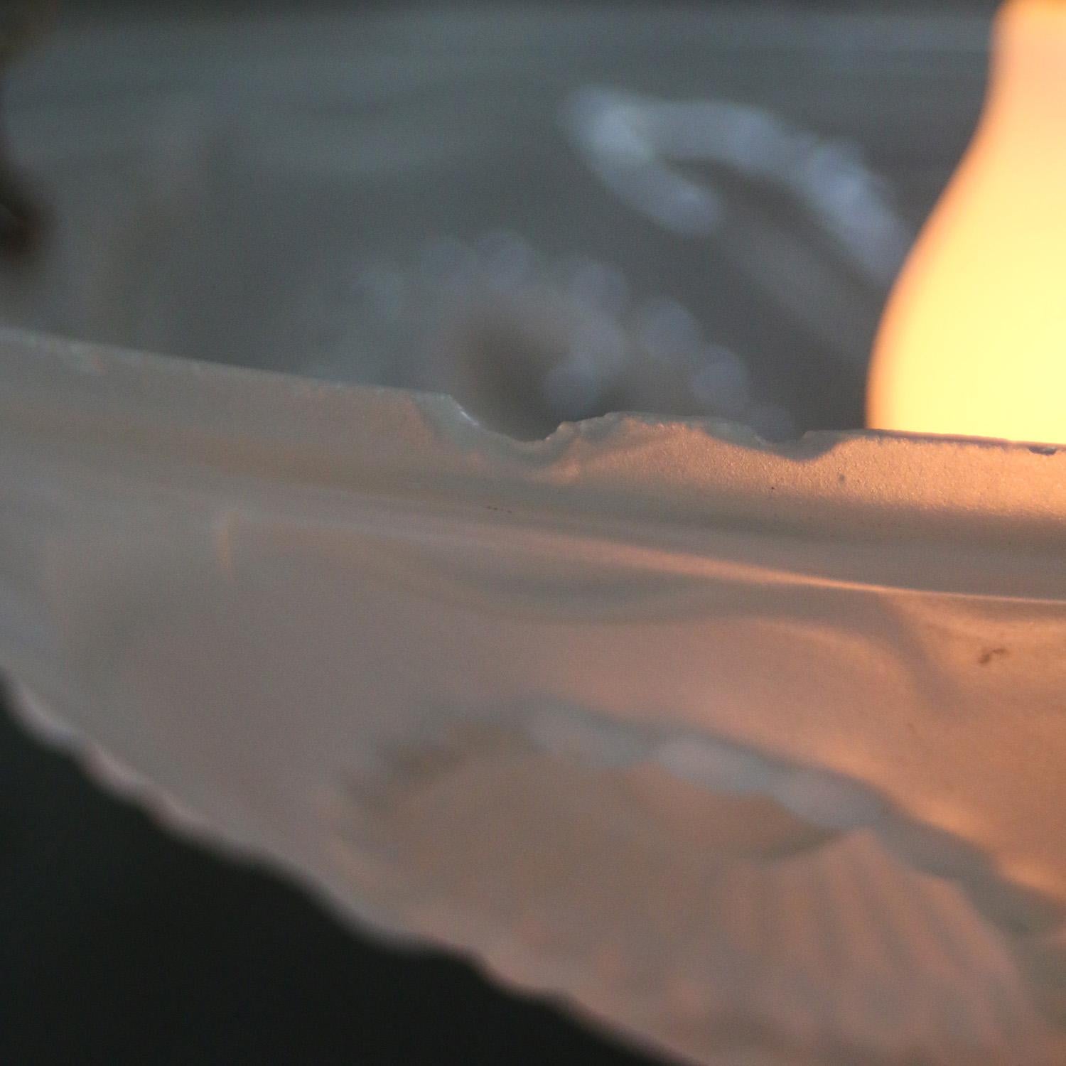 20ième siècle Suspension Art Déco en laiton français et verre dépoli gravé, années 1920 en vente