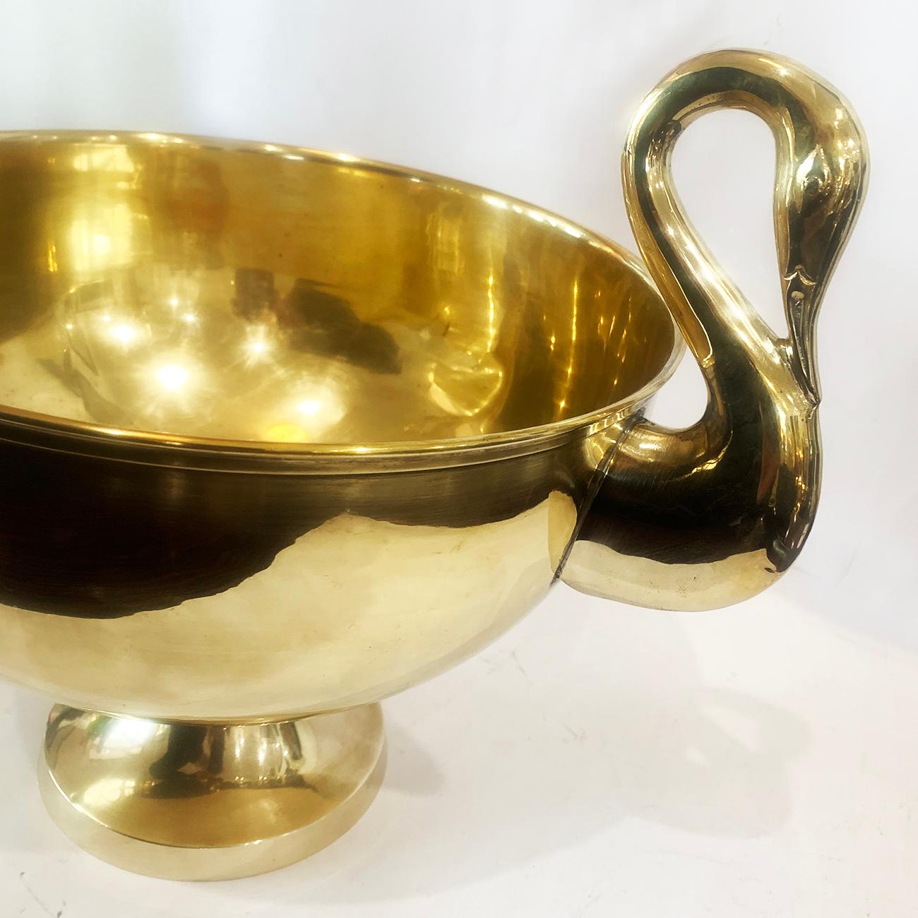 Art Deco French Brass Champagne Bucket with Swan Handles In Good Condition In Daylesford, Victoria