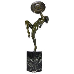 Figure française Art Déco en bronze "Guerrière amazone" par Pierre le Faguays