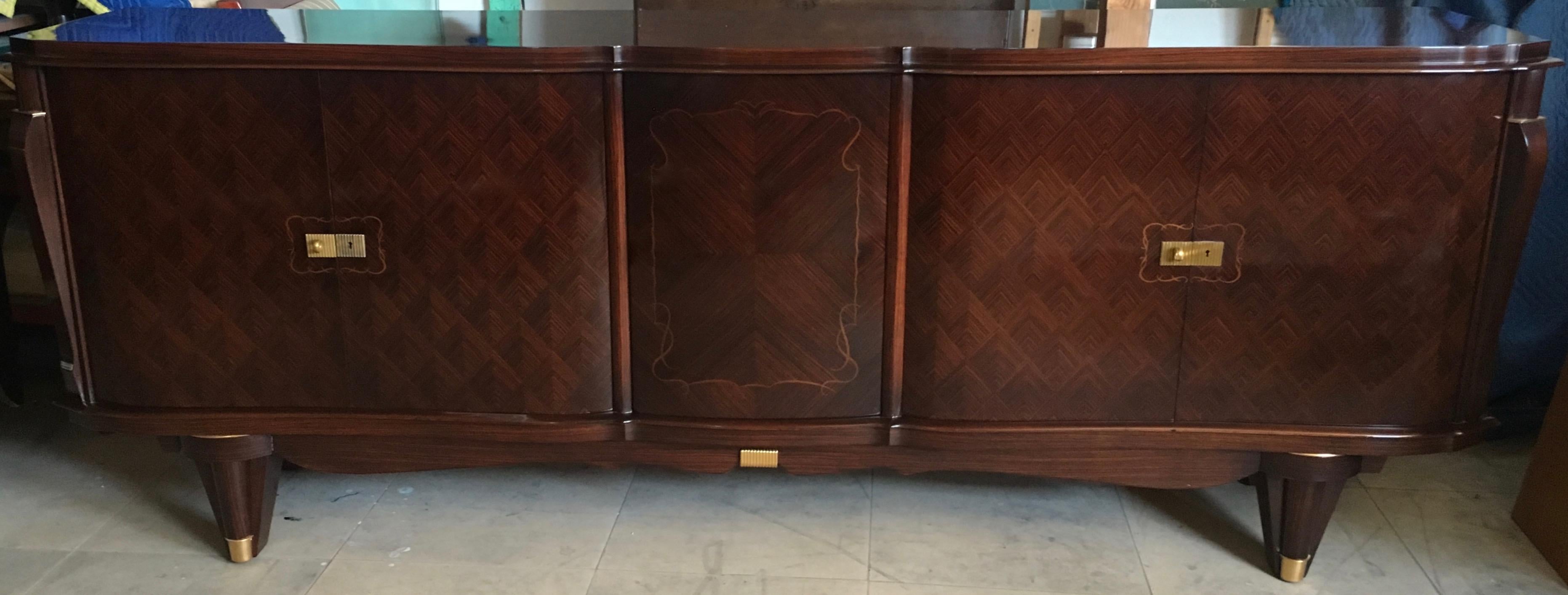 Art Deco French Buffet, circa 1940 in Matchbook Pattern Rosewood  For Sale 8