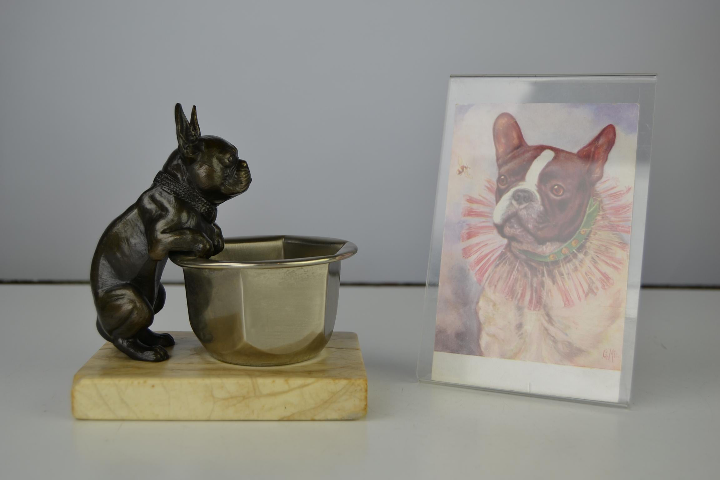 Art Deco French Bulldog Figurine Hanging over a Bowl Mounted on Marble Base  10