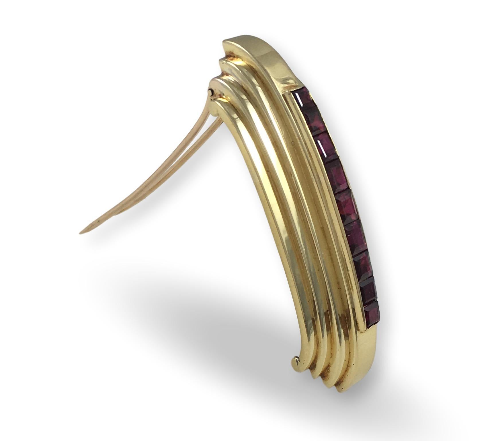 Art Deco French Burma Ruby Gold Clip Brooch 2