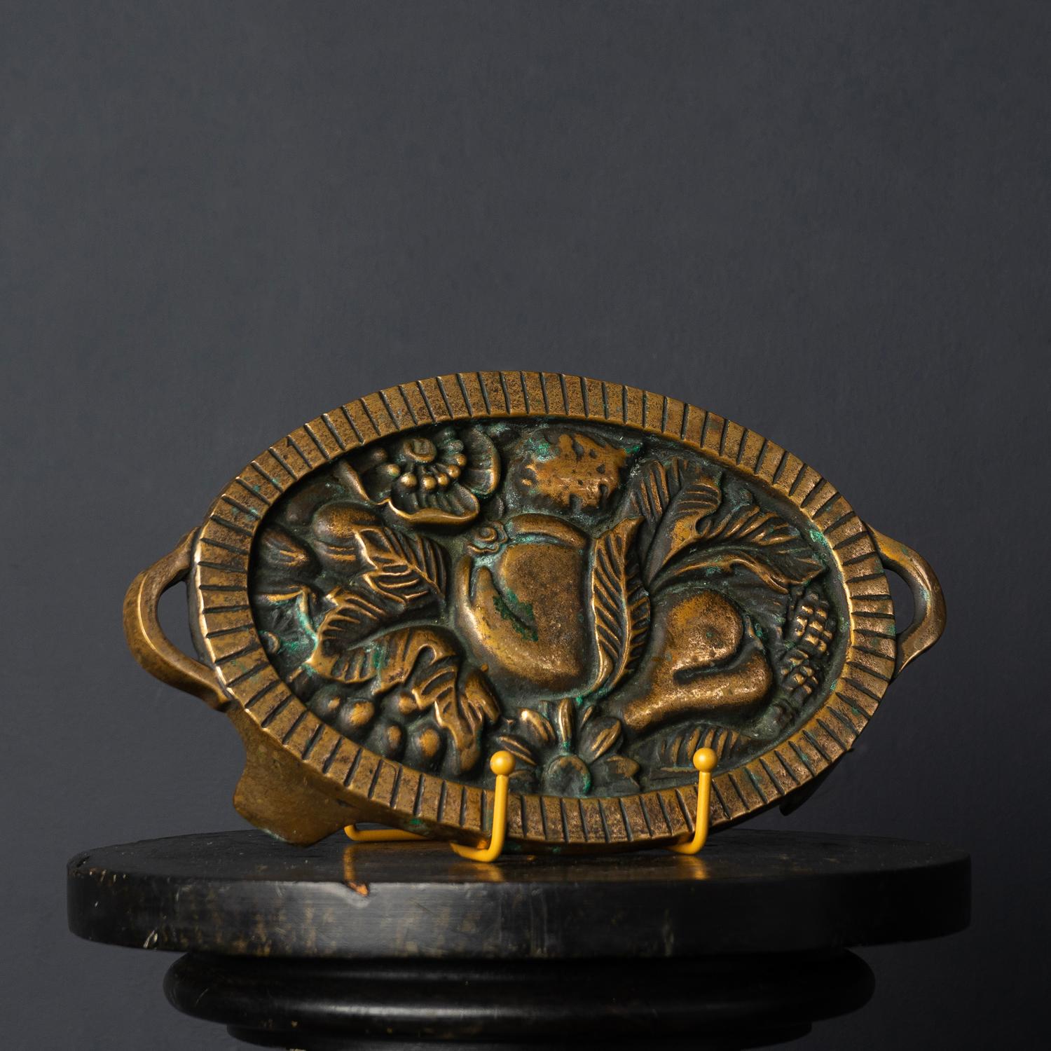 Französischer Art-déco-Besatz aus Bronzeguss mit Obstmuster, ca. 1930er Jahre im Angebot 3