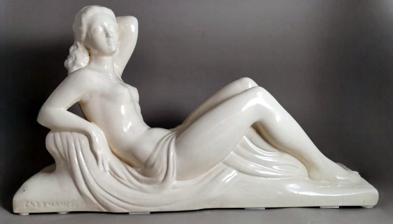 We kindly suggest that you read the entire description, as with it we try to give you detailed technical and historical information to guarantee the authenticity of our objects
Beautiful Art Deco ceramic sculpture; it depicts a delicate, ethereal