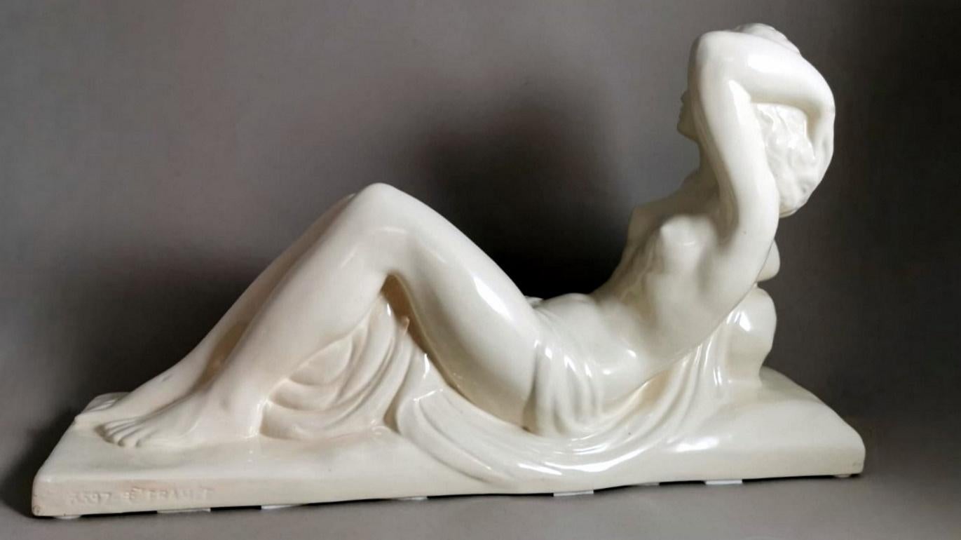 Französische Sain-Clement-Statue der Charles Lemanceau aus Keramik im Art déco-Stil im Angebot 3