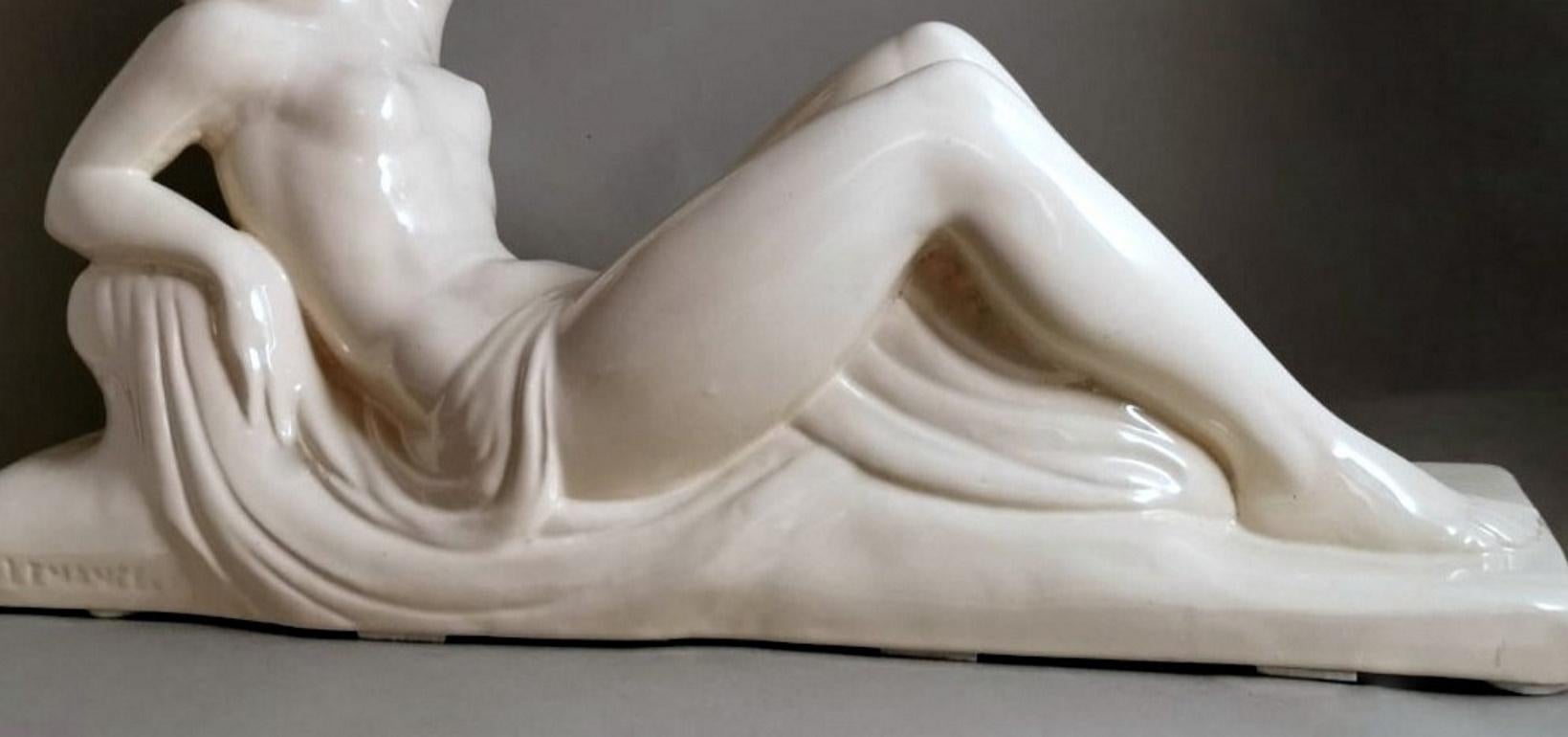 Französische Sain-Clement-Statue der Charles Lemanceau aus Keramik im Art déco-Stil im Angebot 4