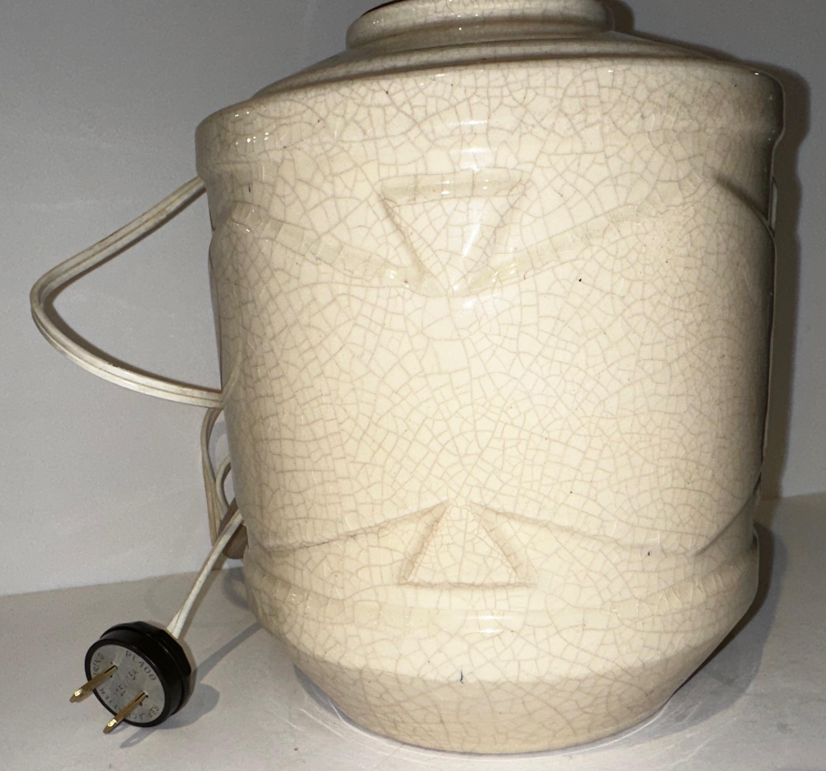 Début du 20ème siècle Lampe de bureau à vase en céramique Art Déco français par Robert Lallemant en vente