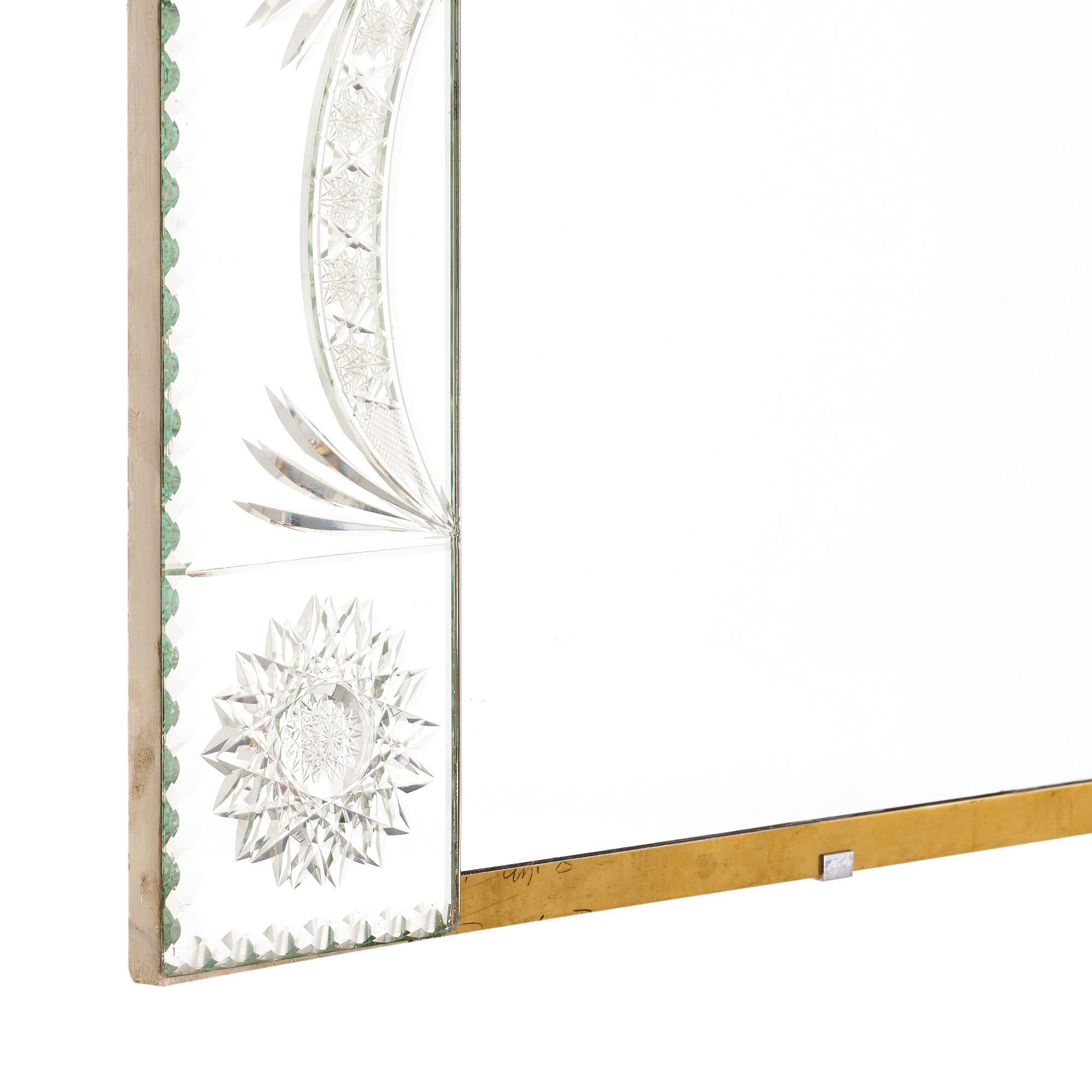 Art Deco French Chiseled Mantel Mirror, Años 40 Francés en venta