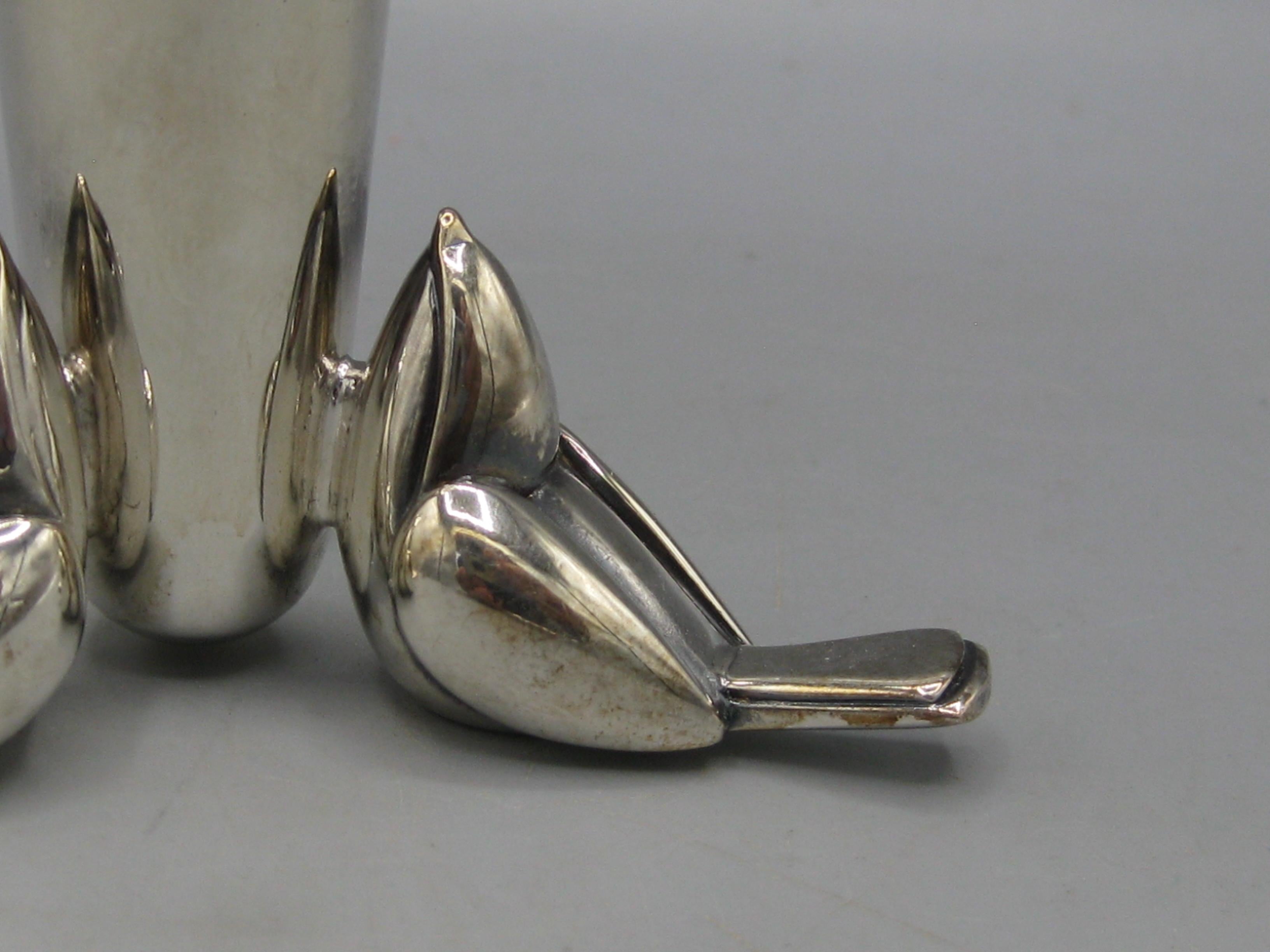 Jarrón de capullos de plata Christofle francés Art Déco Hecho en Francia en venta 6