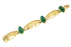 Art Deco French Chrysoprase 18 Karat Yellow Gold Bracelet