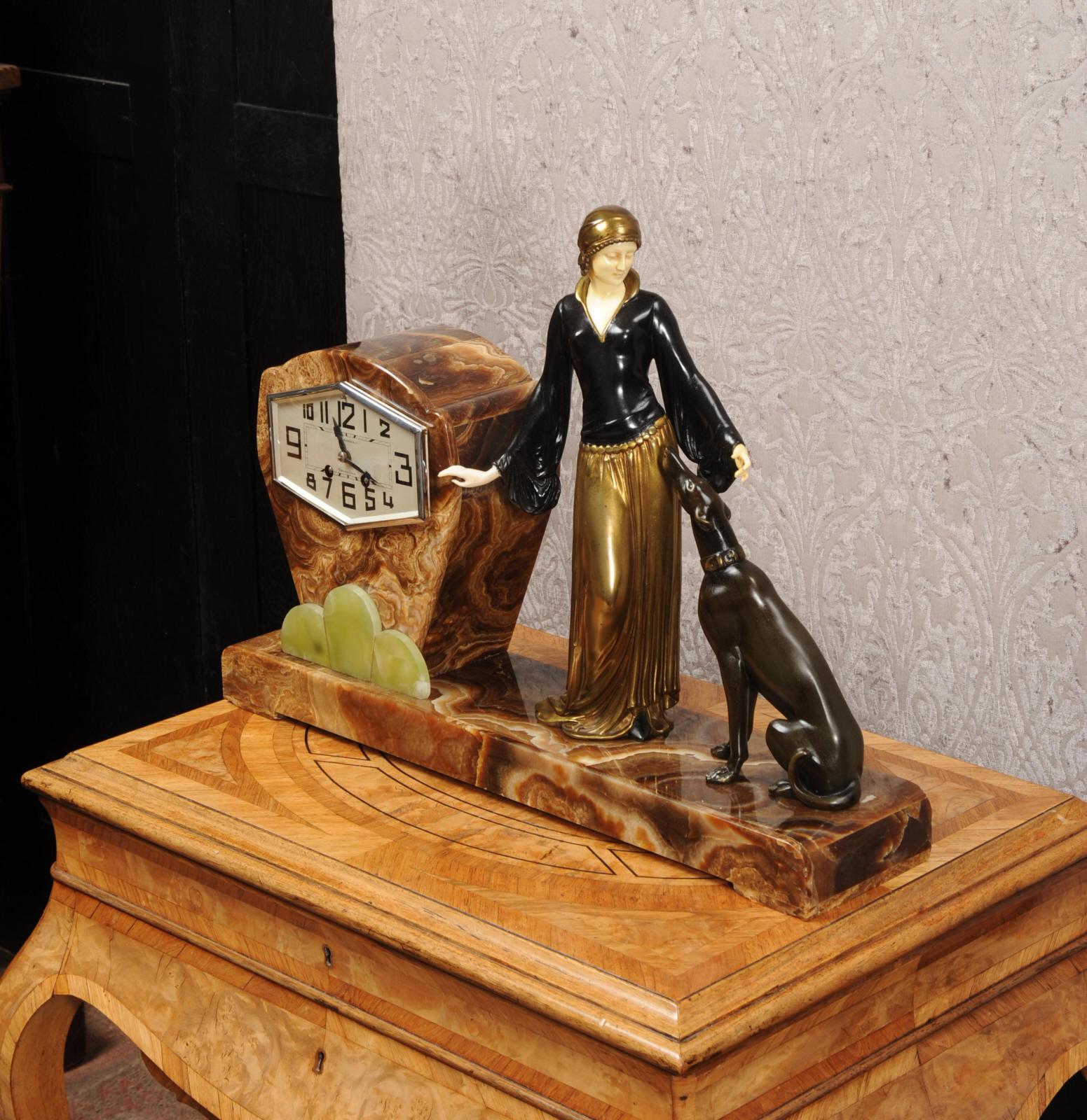 Art Deco French Clock by Menneville 'Ugo Cipriani, 1897 – 1960' 4