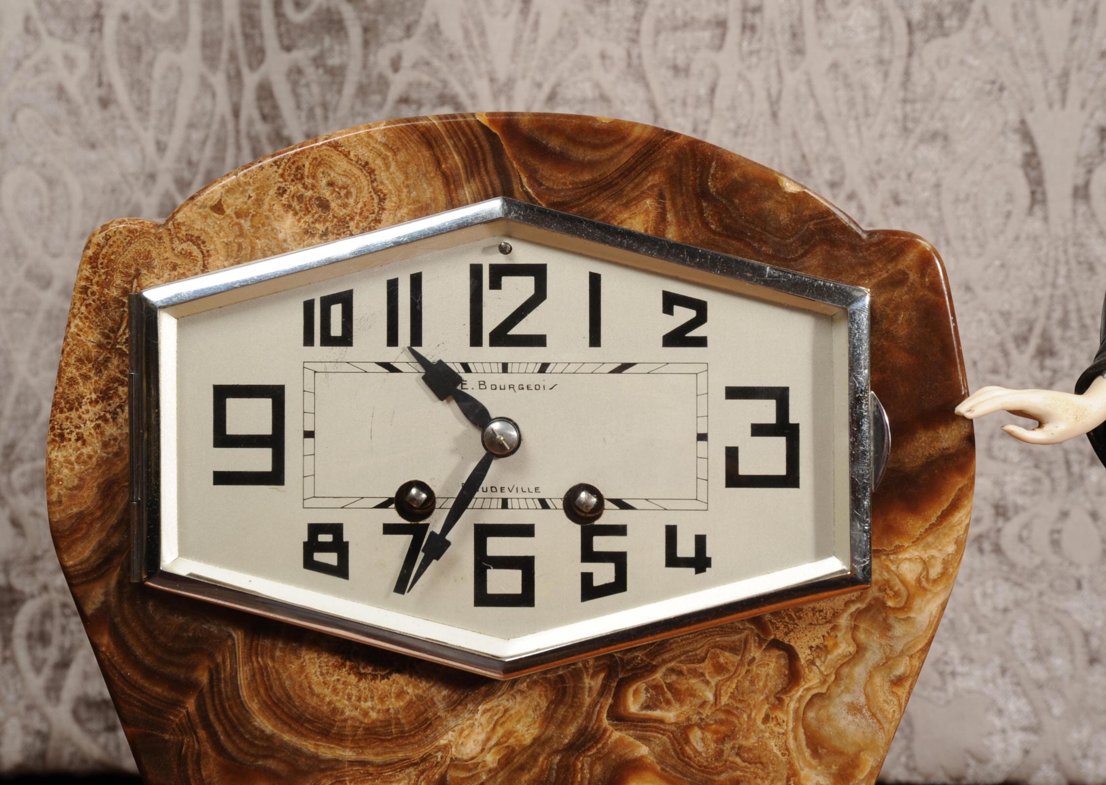 Art Deco French Clock by Menneville 'Ugo Cipriani, 1897 – 1960' 11