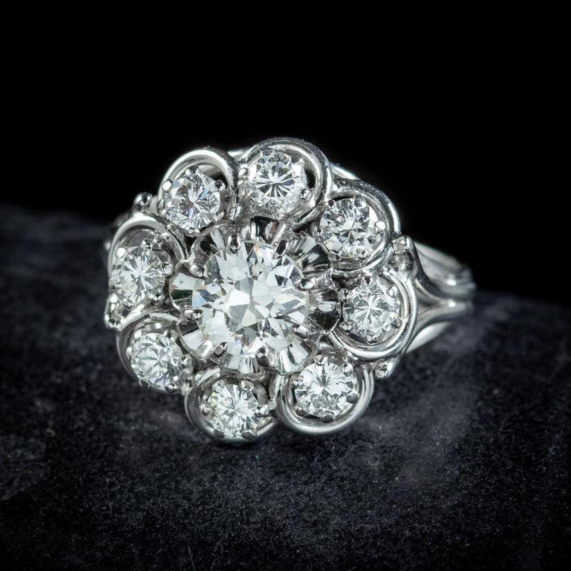 Art Deco French Cluster Ring in 1.85ct of Diamond, circa 1920 4