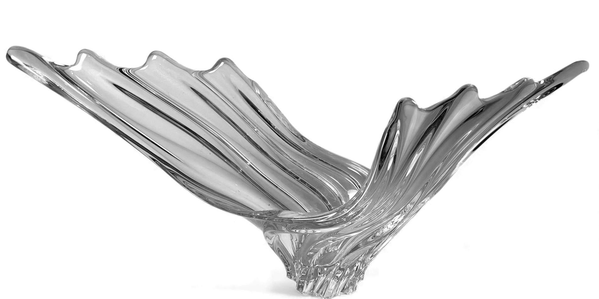 Fait main Centre de table en cristal français Art Deco, produit dans la région de Vannes-Le-Châtel en vente