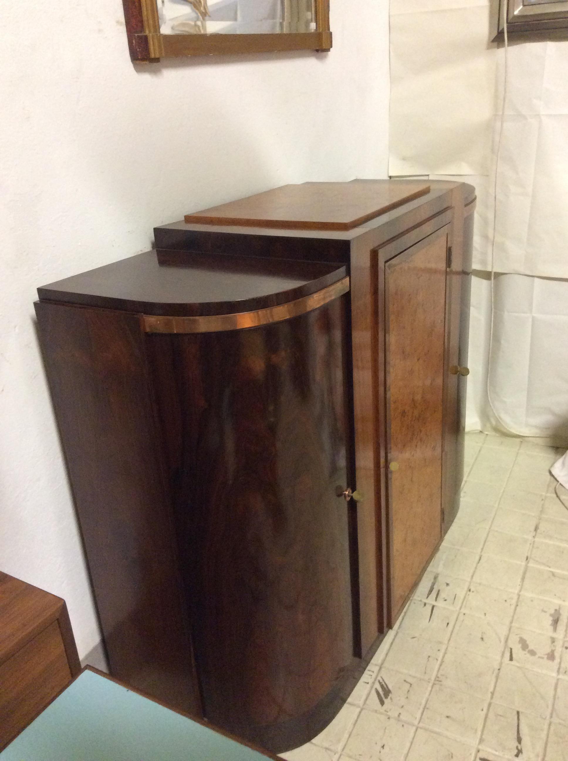 Art Deco French Curved Doors Precious Wood Sideboard In Good Condition In Firenze, Toscana