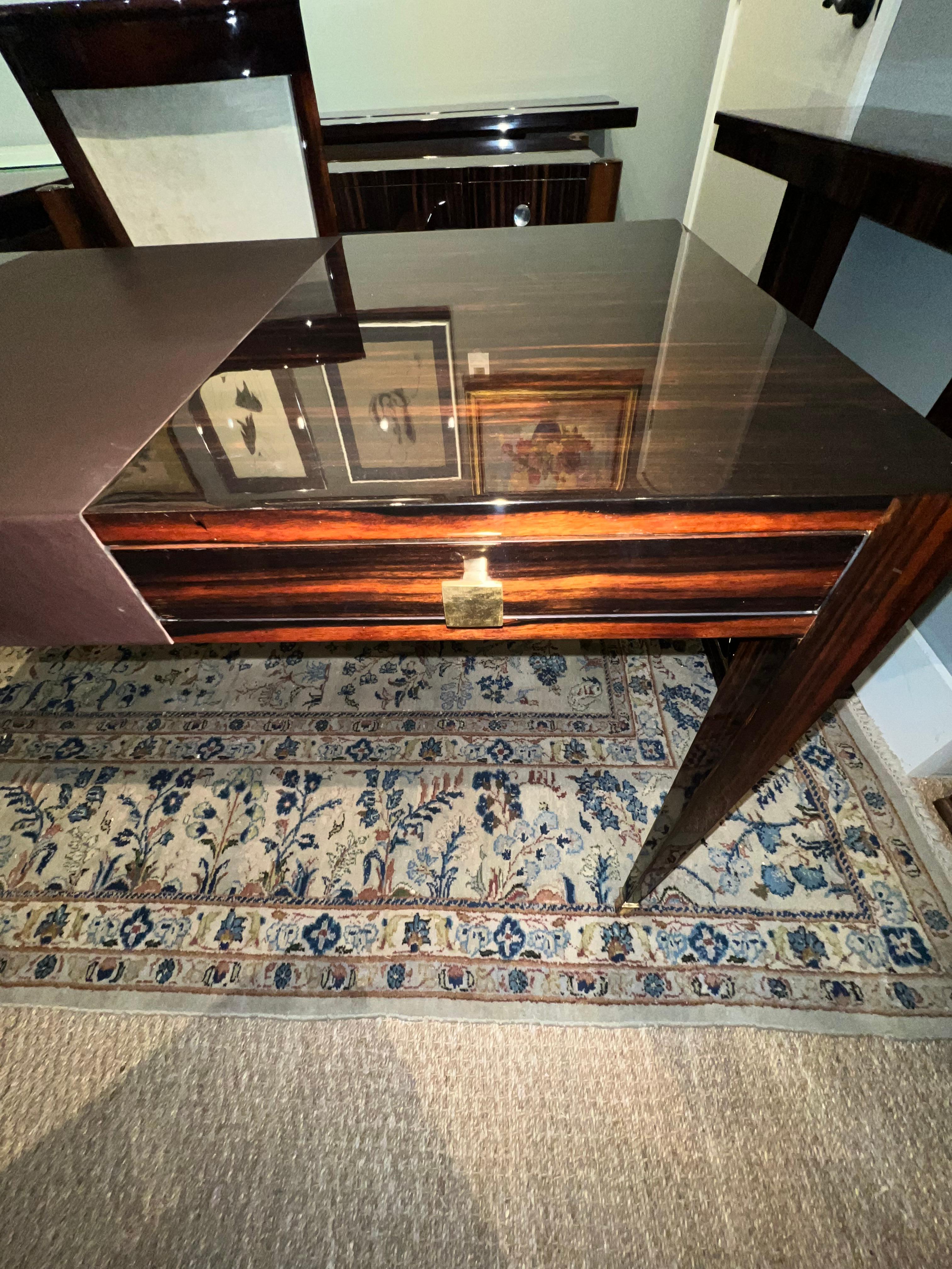 Art Deco French Desk in Macassar with Leather Top Insert For Sale 2