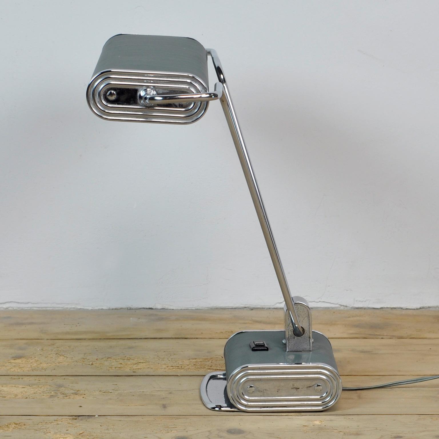 Mid-20th Century Art Déco French Desk Lamp by Eileen Gray for Jumo, 1950s