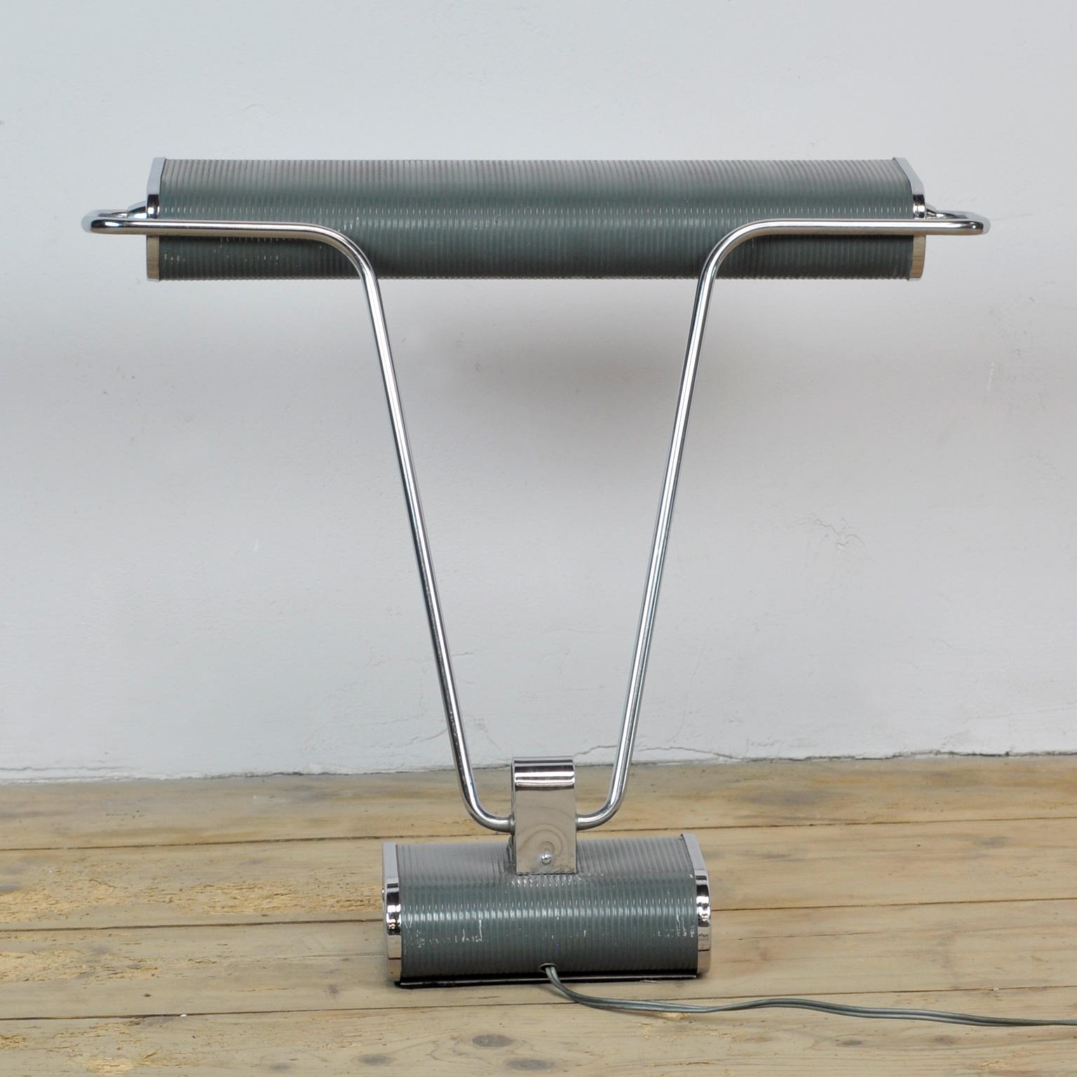 Aluminum Art Déco French Desk Lamp by Eileen Gray for Jumo, 1950s