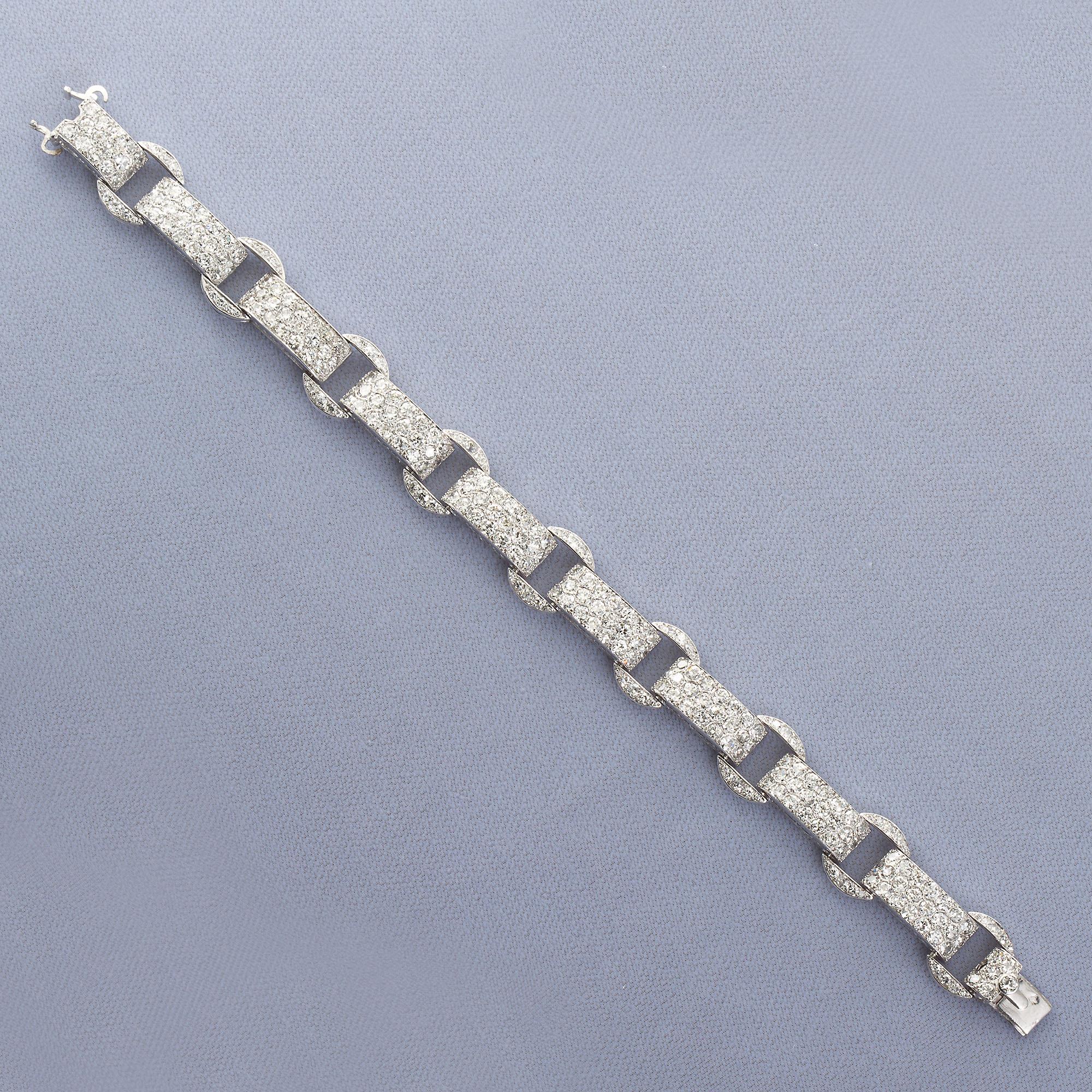 Bracelet Art déco français à maillons pavés de diamants 18,50 carats sertis en platine Pour femmes en vente