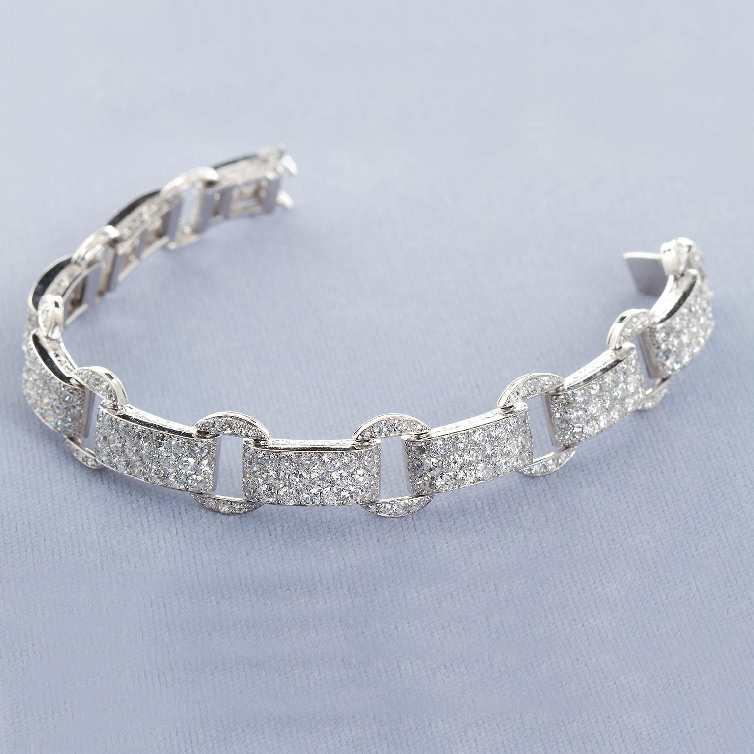 Bracelet Art déco français à maillons pavés de diamants 18,50 carats sertis en platine en vente 2