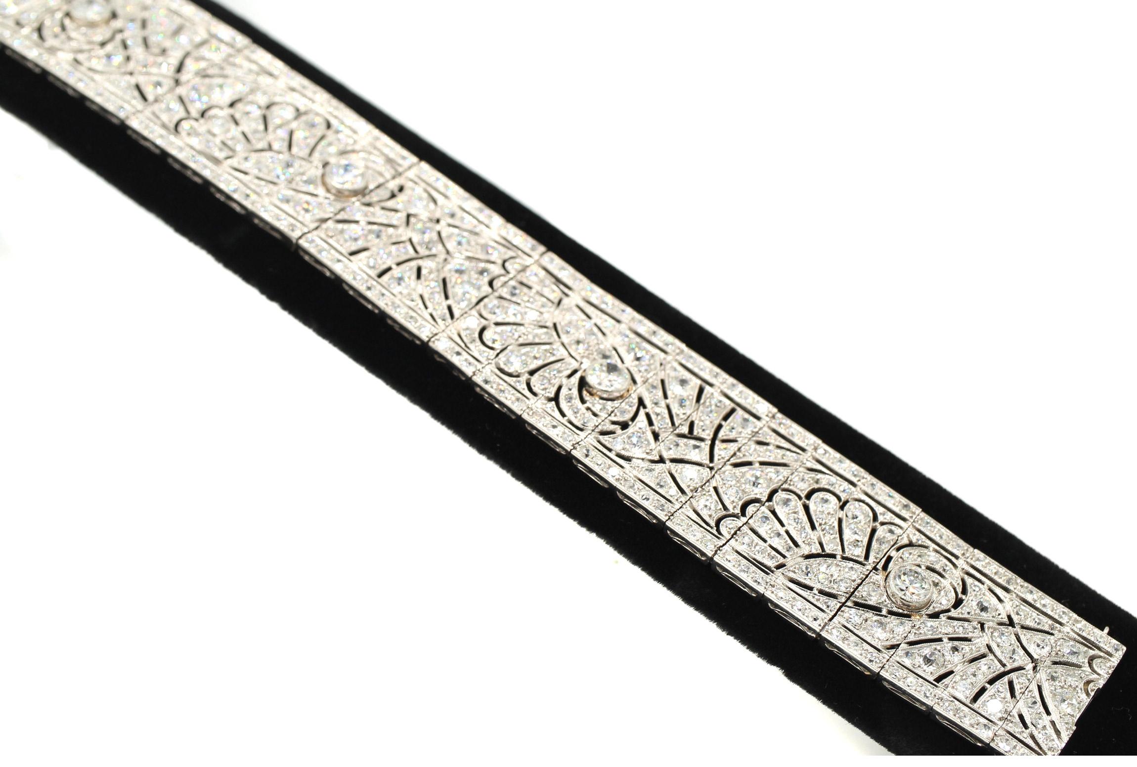 Pulsera Art Déco Francesa de Platino y Diamantes en venta 1