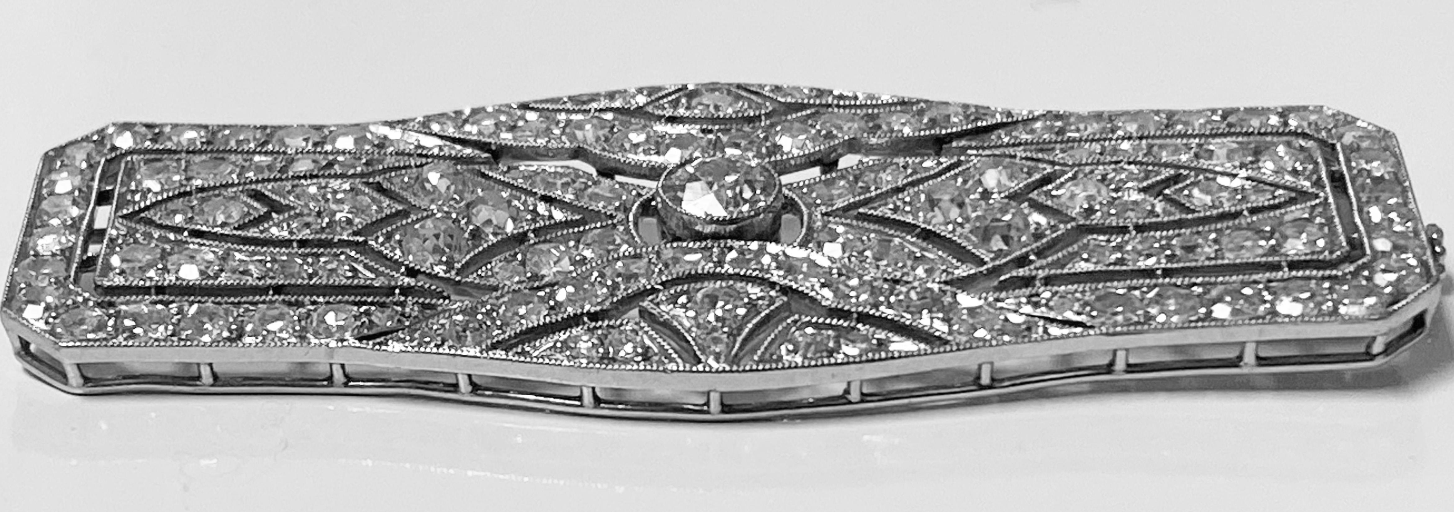 Art Deco French Diamond Platinum Brooch, C.1910 2