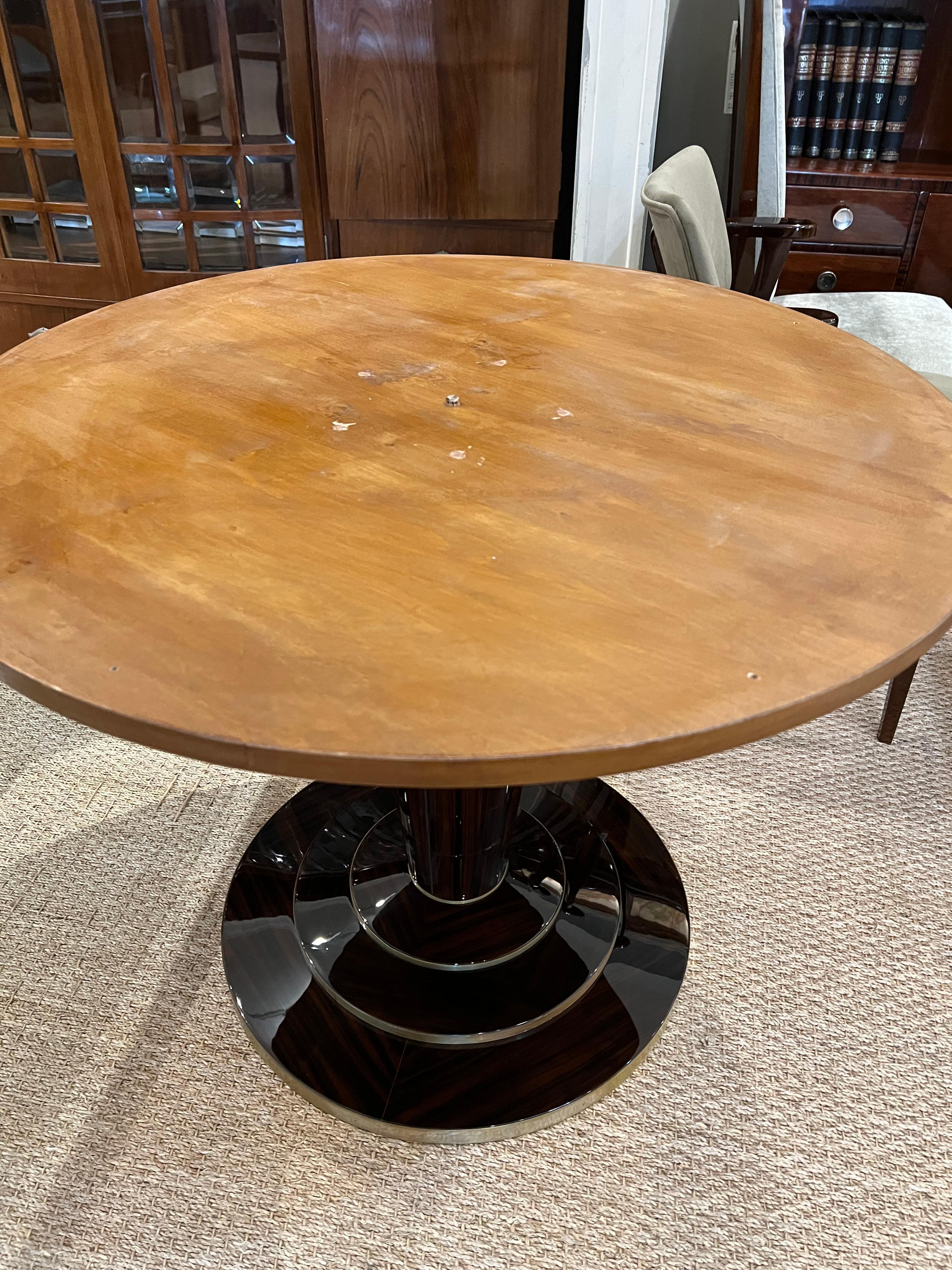 Art Deco French Dining Room Table in Macassar For Sale 2
