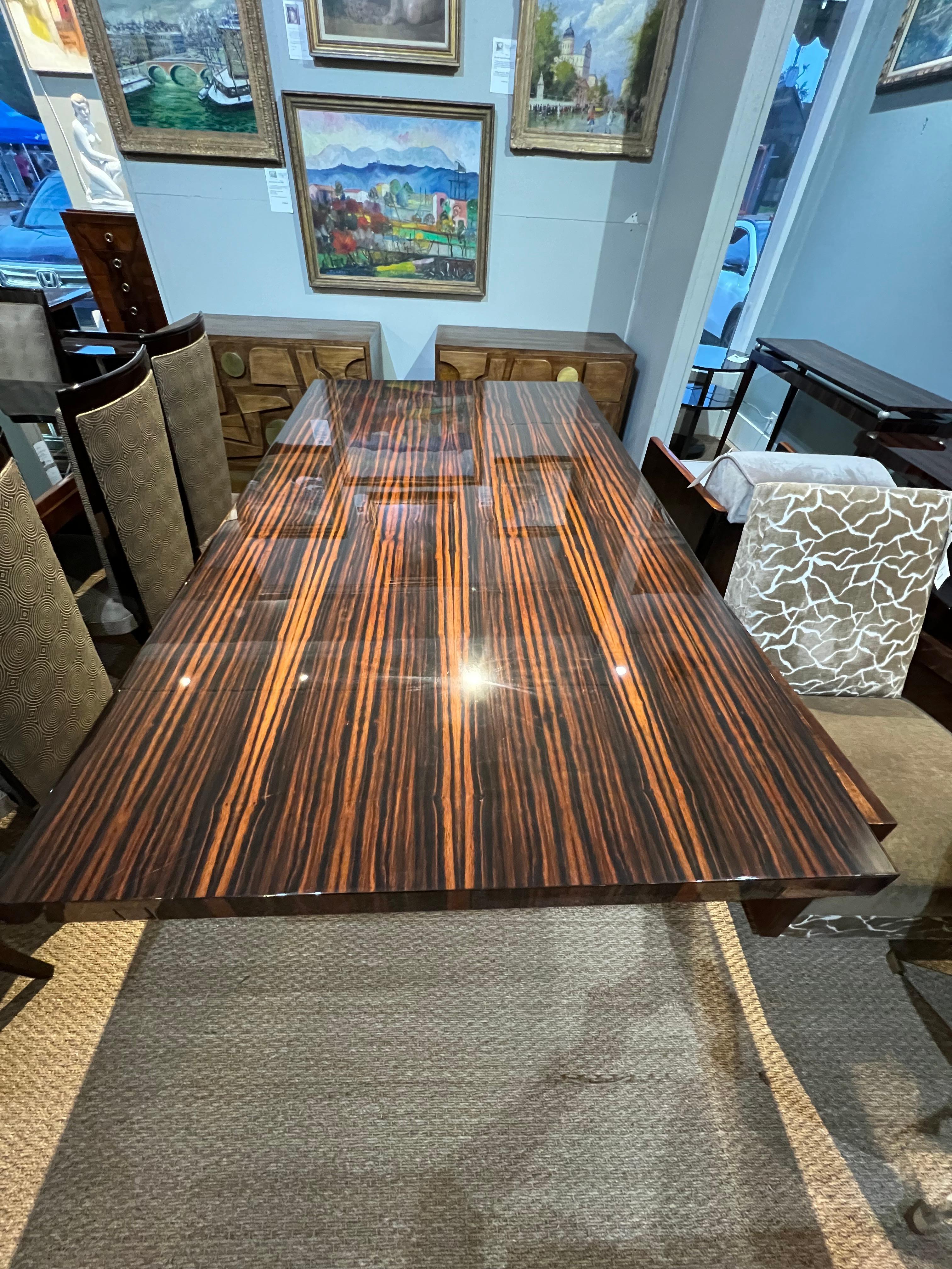 Chrome Table de salle à manger Art déco française en bois de macassar en vente