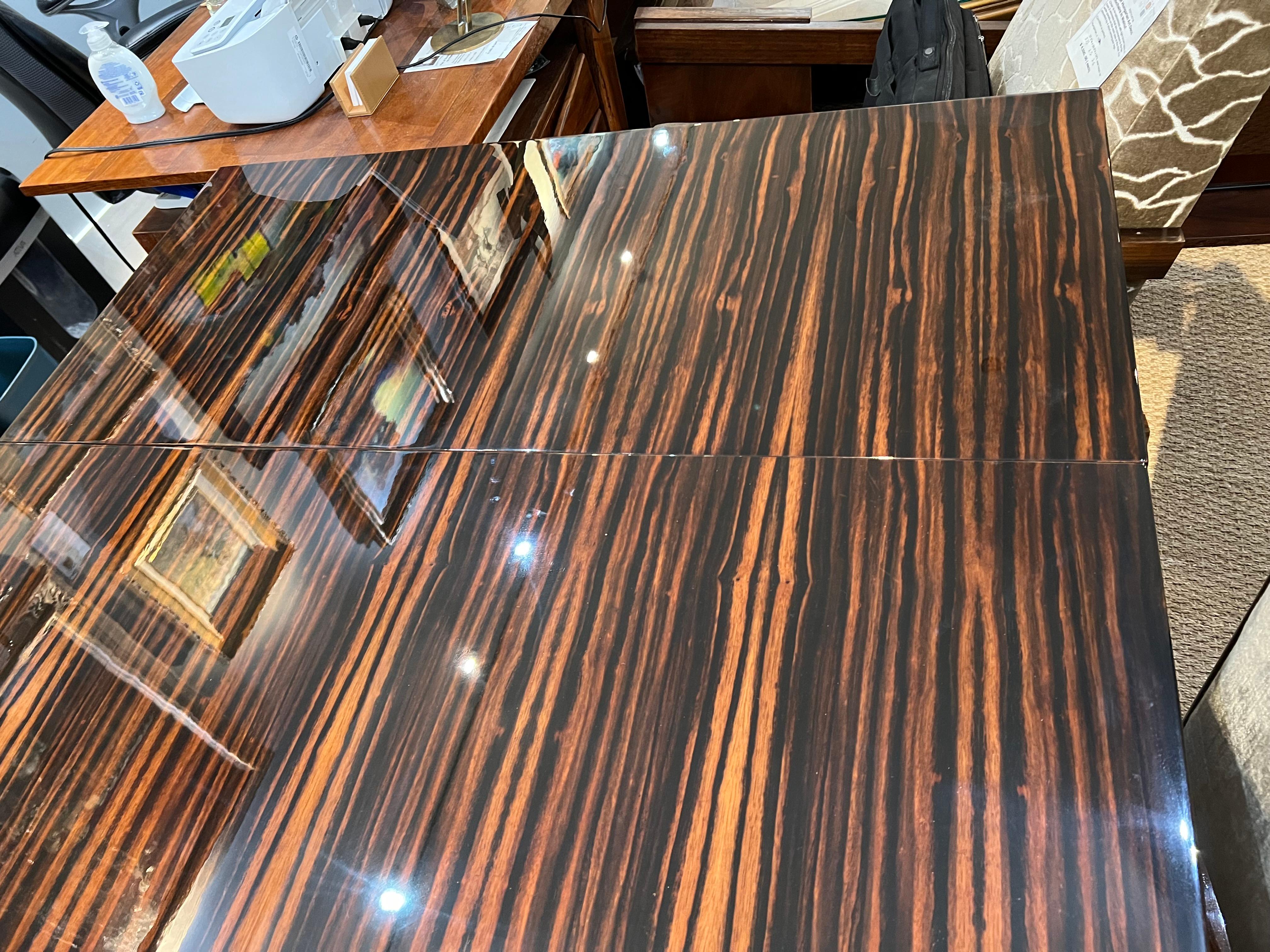 Art Deco French Dining Room Tisch aus Makassar-Holz im Angebot 1