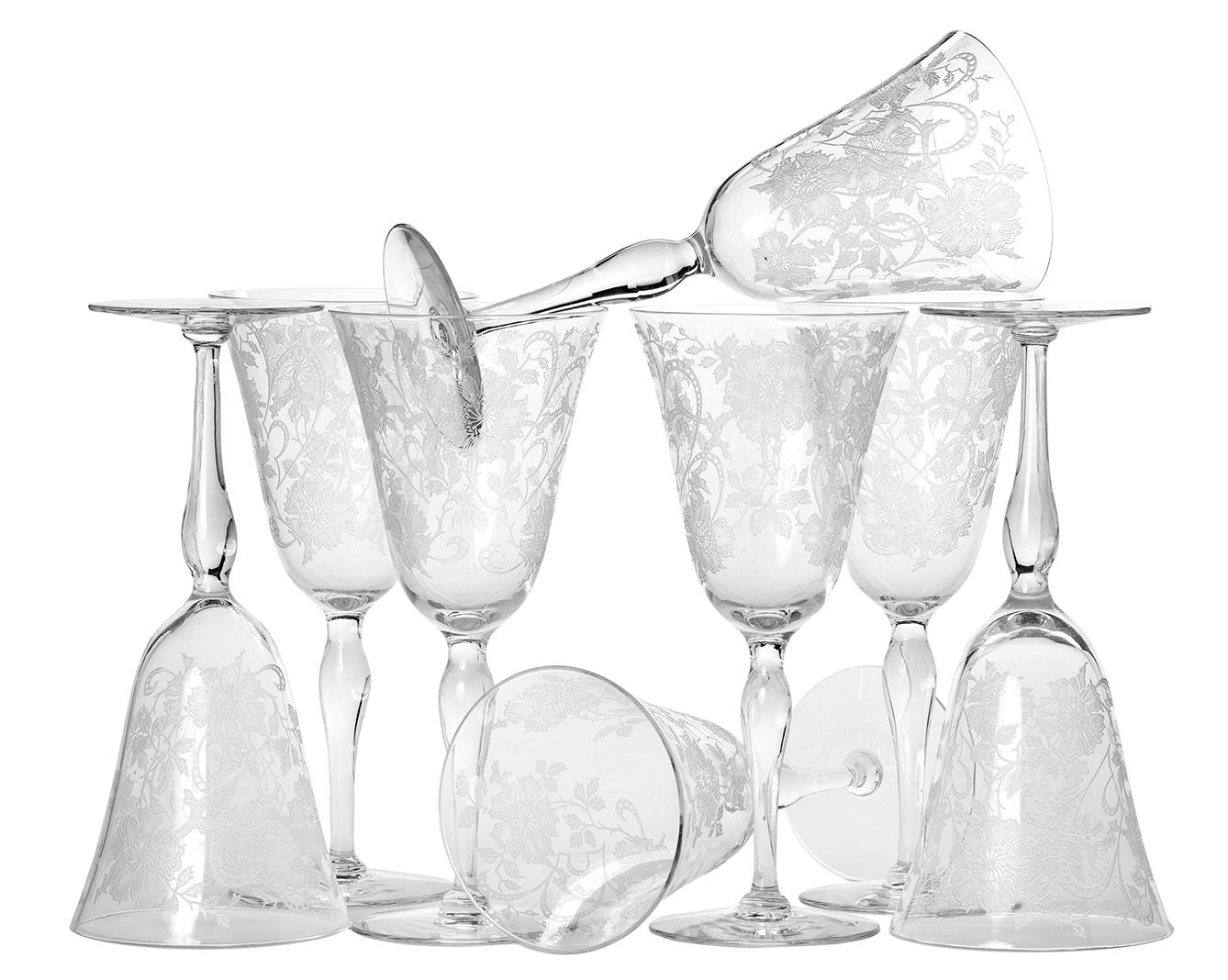 Art Deco French Etched Crystal Wine Glasses Set/8  In Excellent Condition For Sale In Malibu, CA