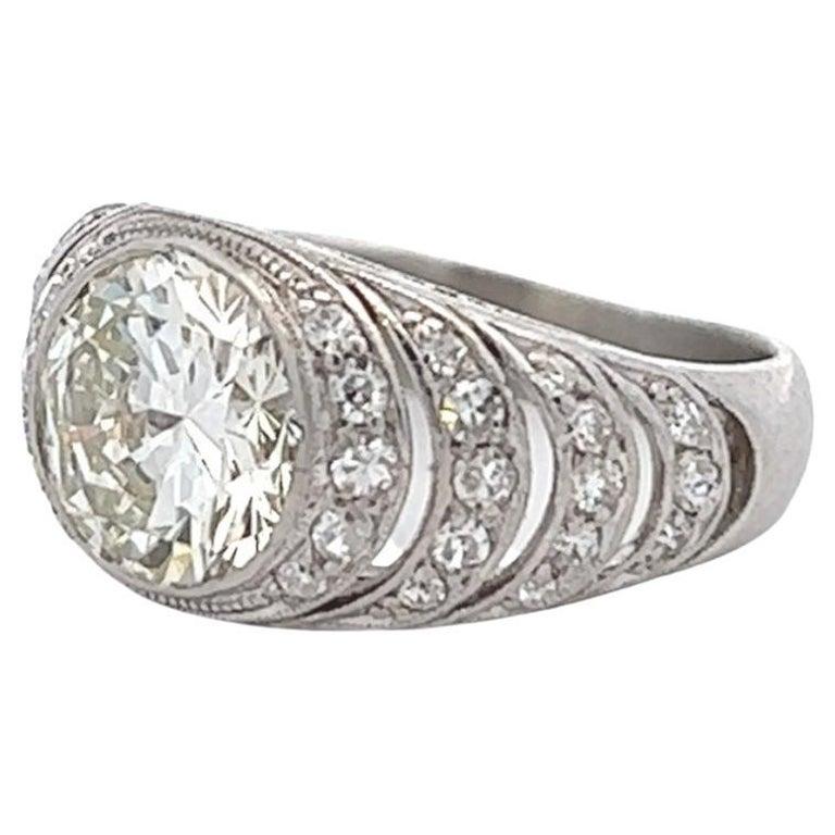 Women's or Men's Art Deco French GIA 2.02 Carats Round Brilliant Cut Diamond Platinum Ring