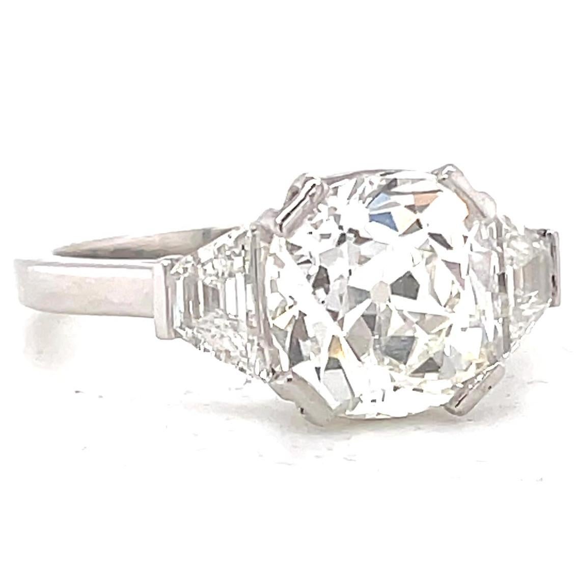 Art Deco French GIA 2.93 Carat Old Mine Cut Diamond Platinum Engagement Ring In Excellent Condition In Beverly Hills, CA