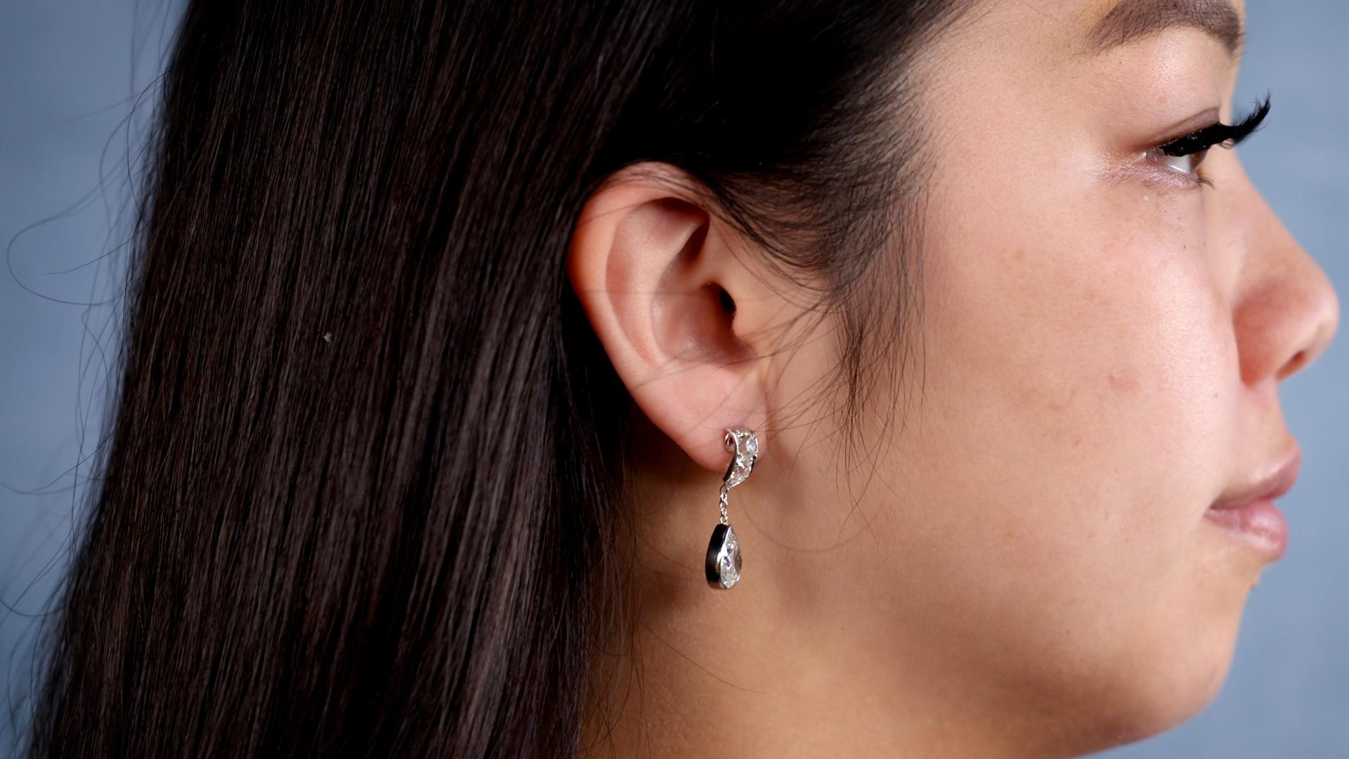 Taille brillant Pendants d'oreilles Art déco français en platine avec diamants de 5,50 carats de poids total, certifiés GIA en vente