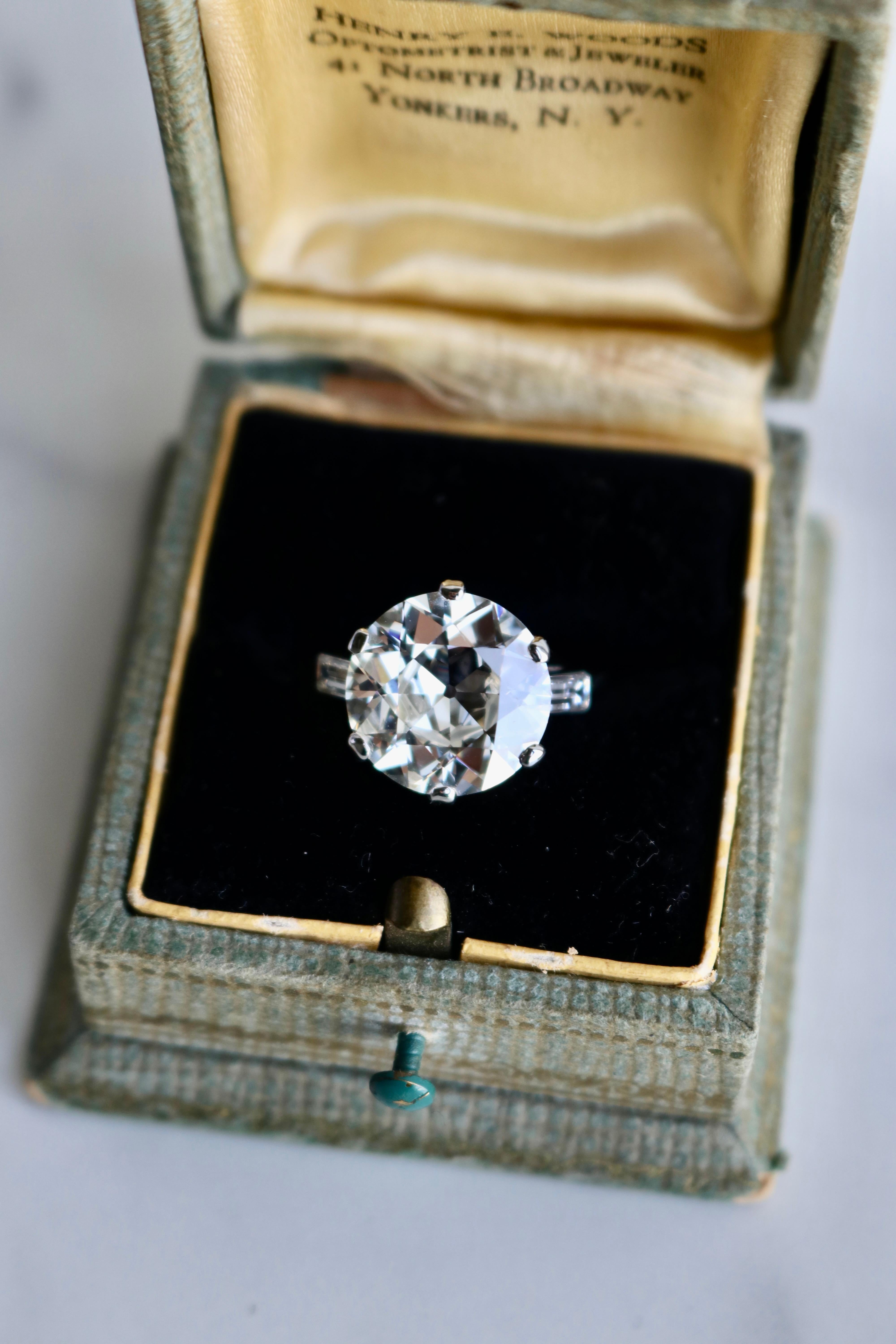 Art déco français GIA 5,52 carats diamant taille européenne ancienne platine or blanc 18 carats  Unisexe en vente