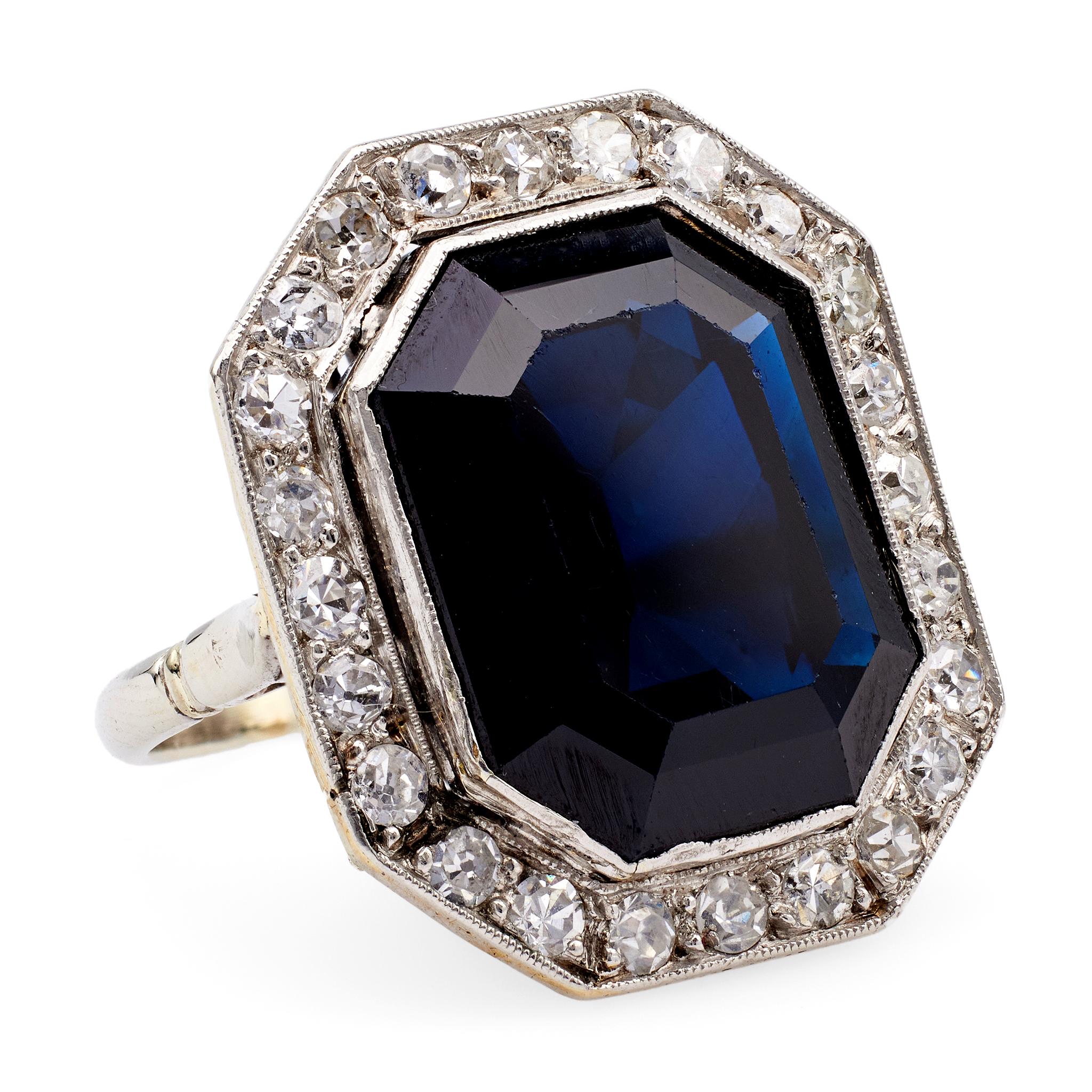 Women's or Men's Art Deco French GIA Australian No Heat Sapphire and Diamond 18k White Gold Ring