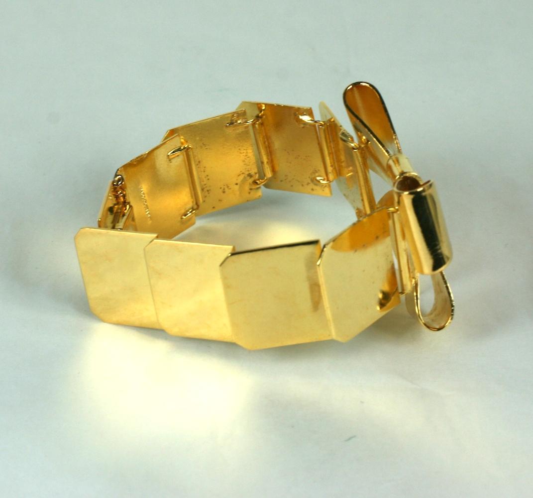 Art Deco French Gold Bow Knot Bracelet In Excellent Condition For Sale In New York, NY