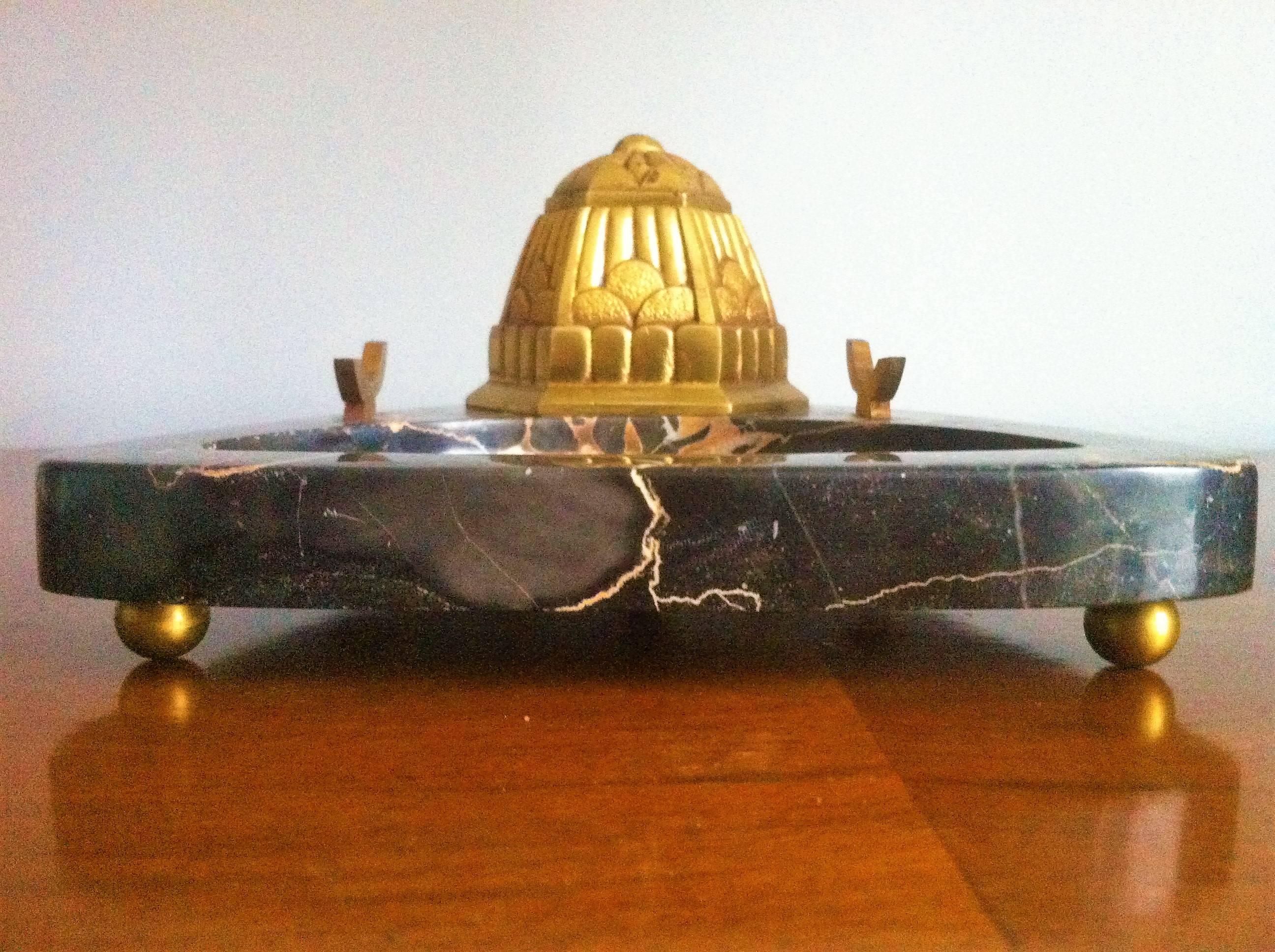 Art Deco French Inkwell, Bronze and Portor Marble, France, 1920 For Sale 4